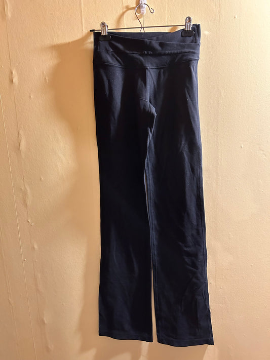 Lululemon 6 black flare leg yoga pants