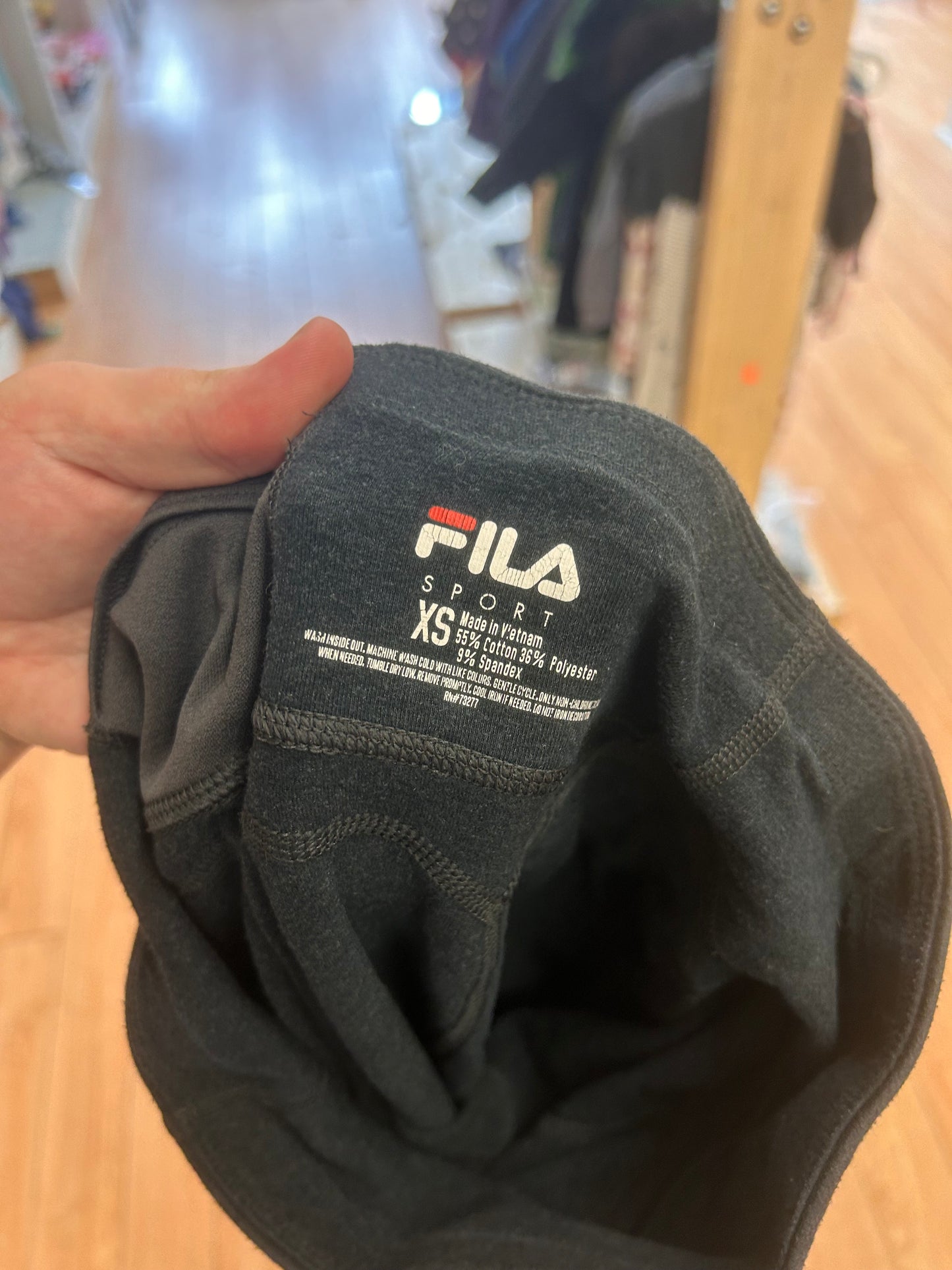 Fila xs black capri legging