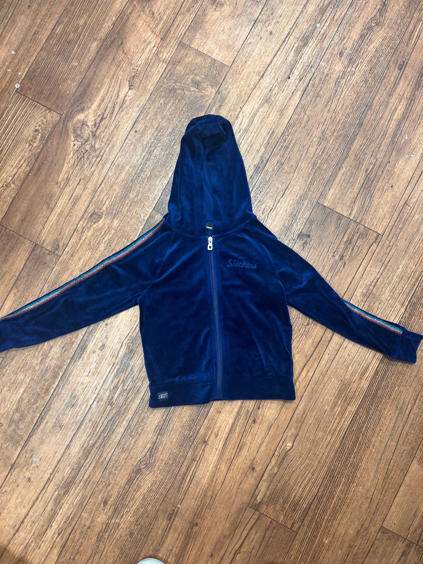 Sketchers 7 blue long sleeve zip up hooded sweater