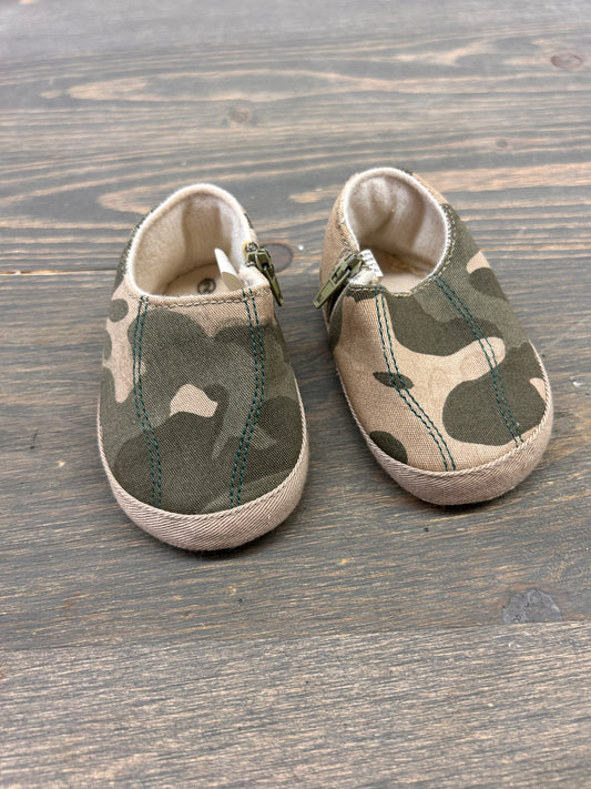 Teddy choice 2 green camo shoes