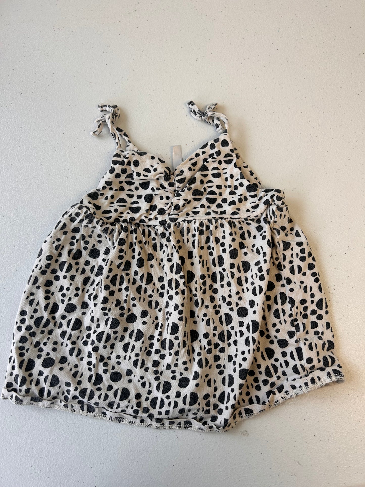 Old navy 2t black & white polka dot tank top