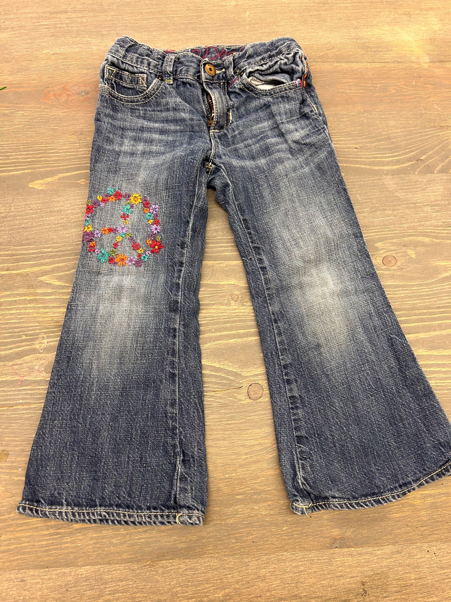 Gap 4 floral embroidered peace flare jeans