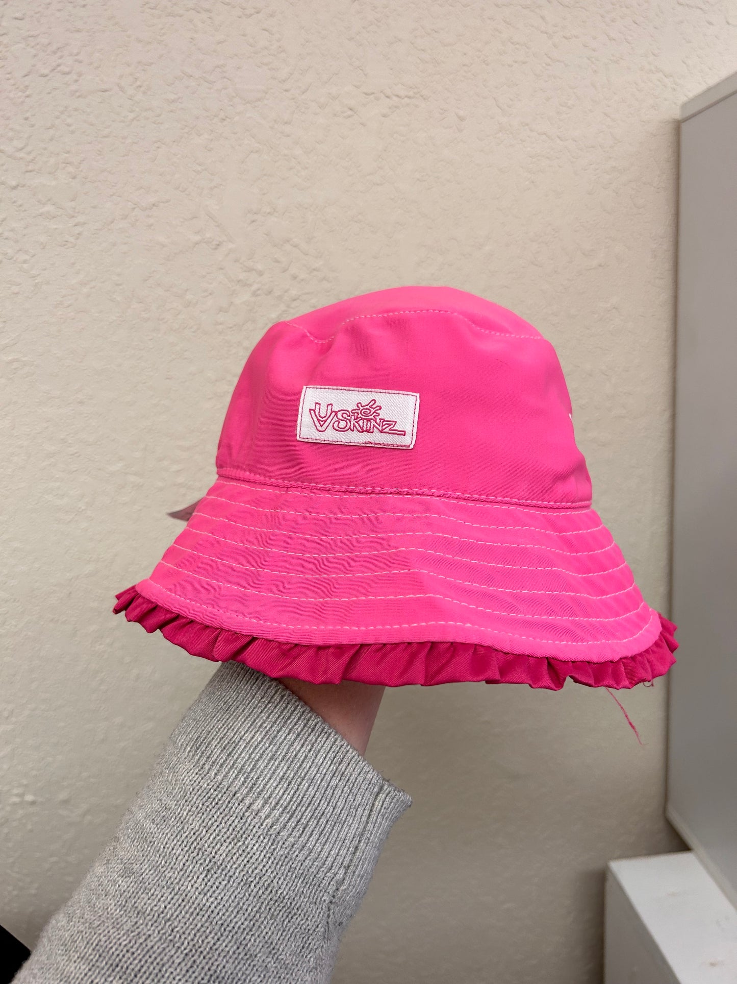 UV Skinz 2t pink bucket hat