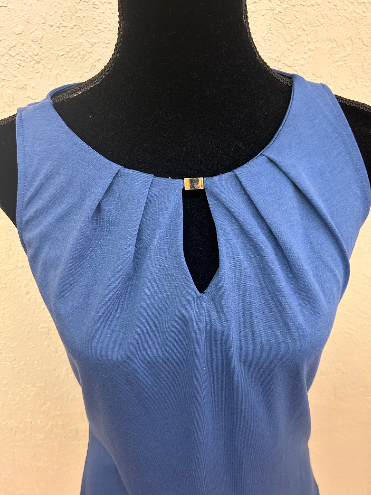 Chic by Jacob medium blue tank blouse