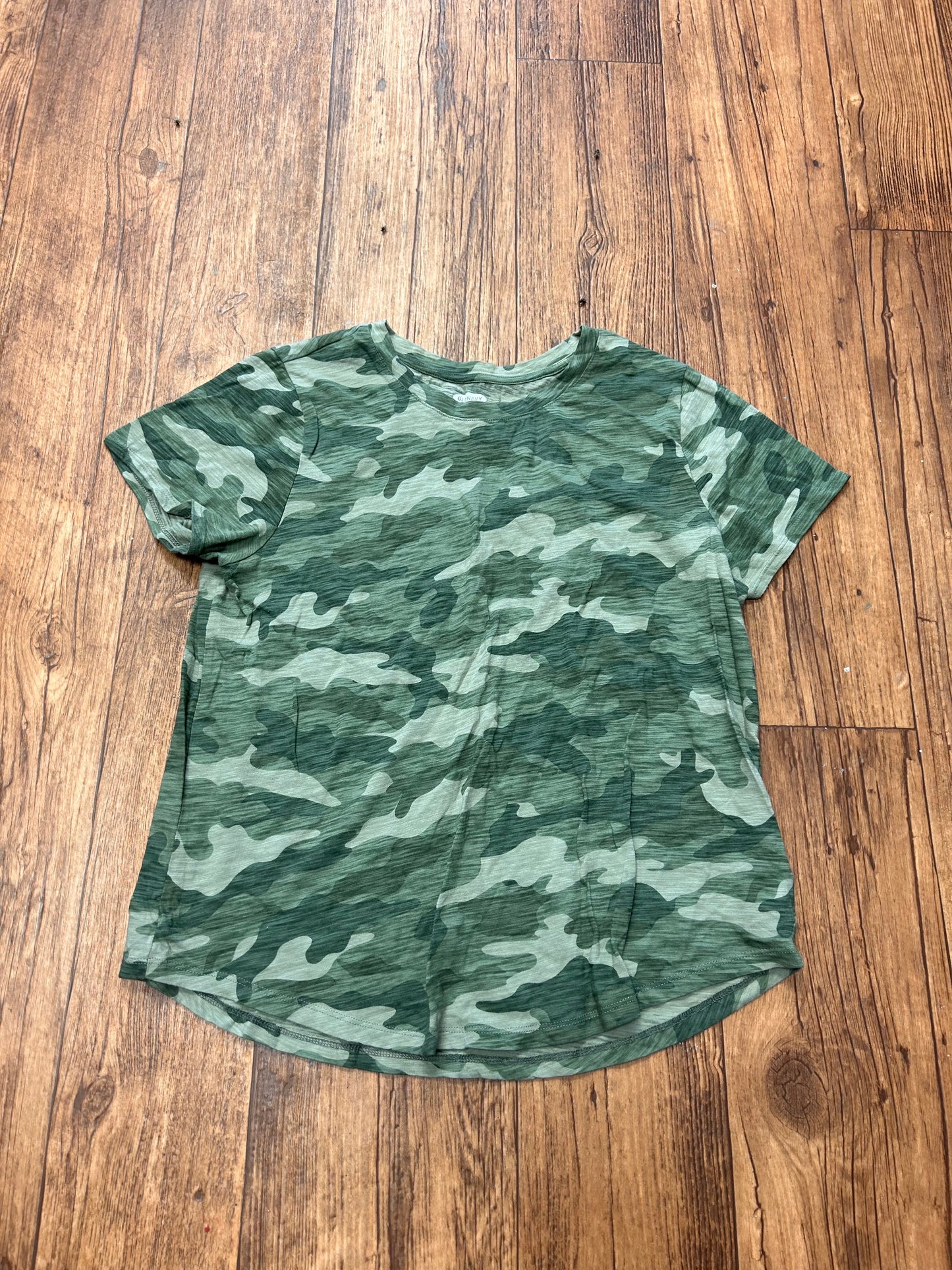 Old navy large green camo T-shirt