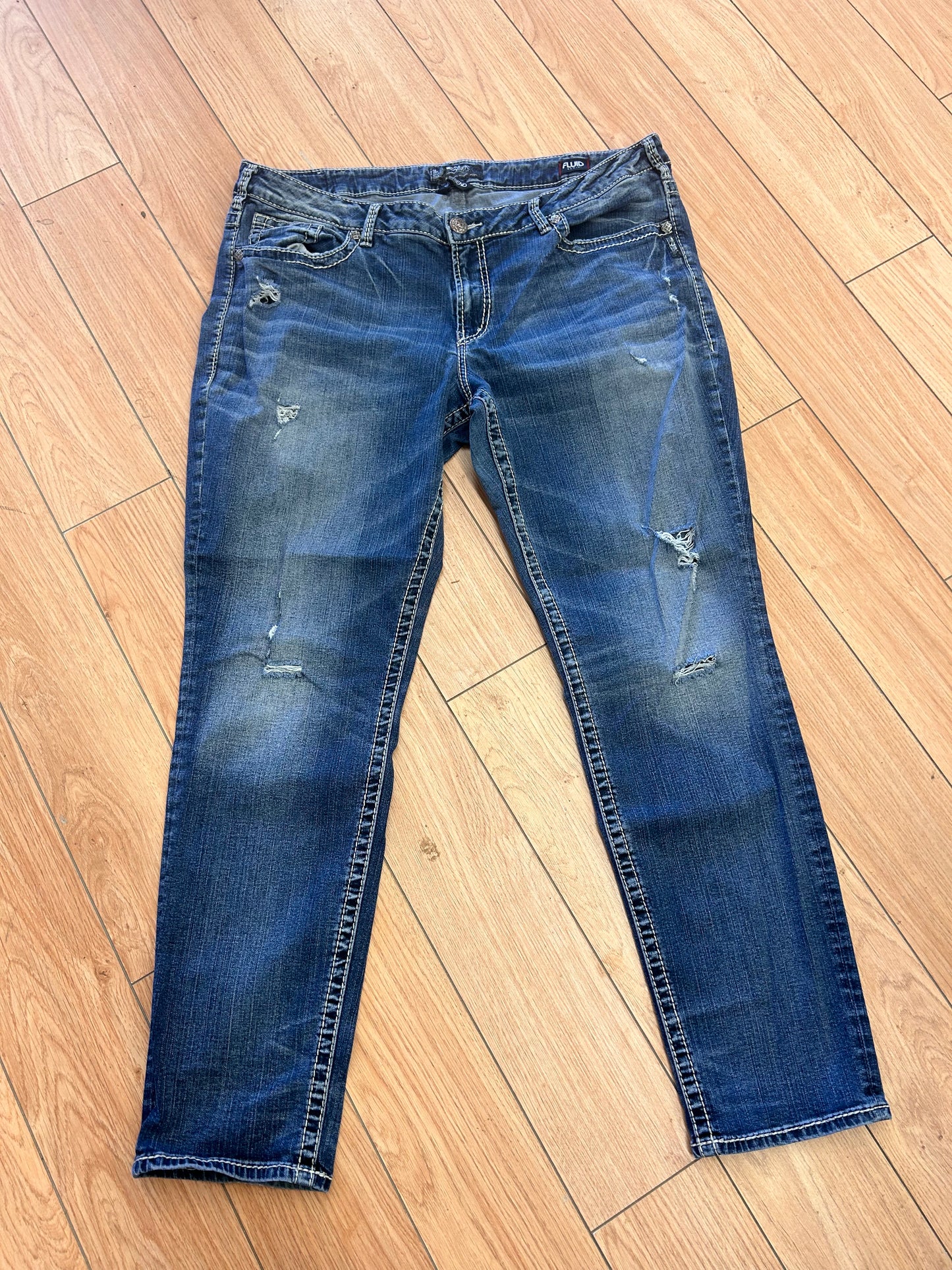 Silver jeans 20 medium wash boyfriend jeans