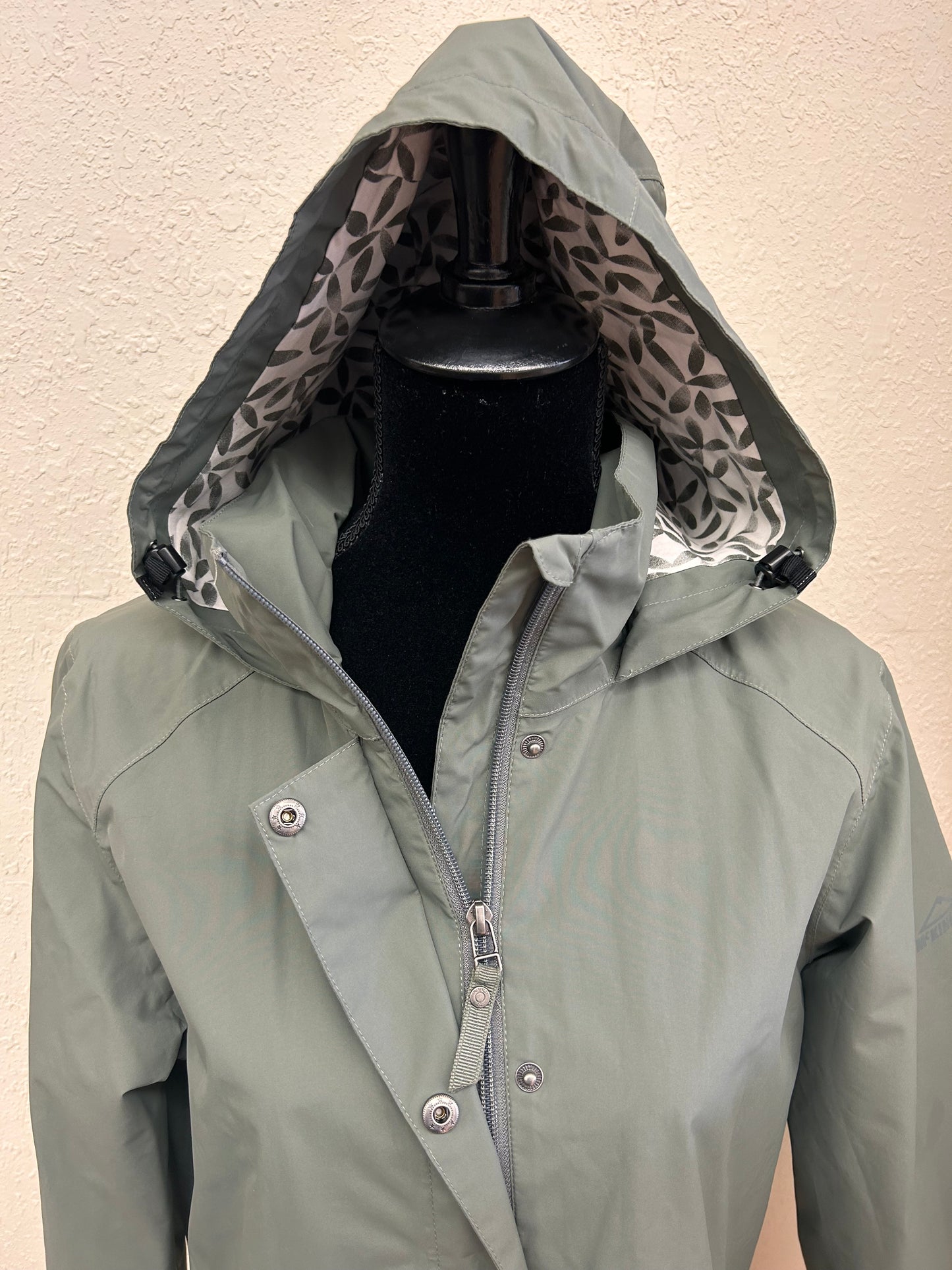 Mckinley medium green zip up hooded jacket