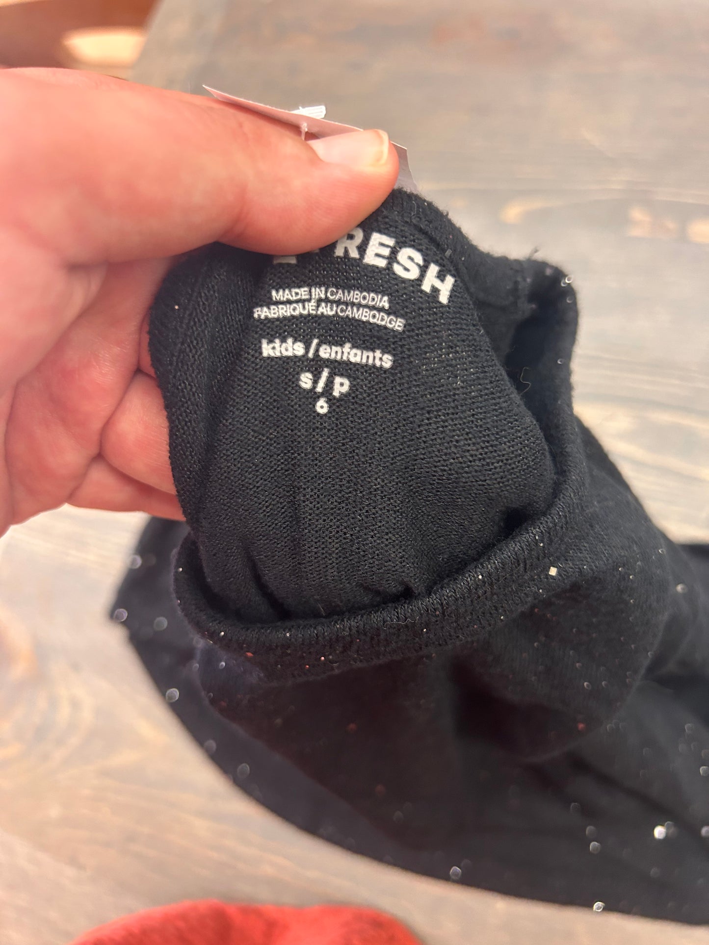 Joe fresh 6 black glitter top