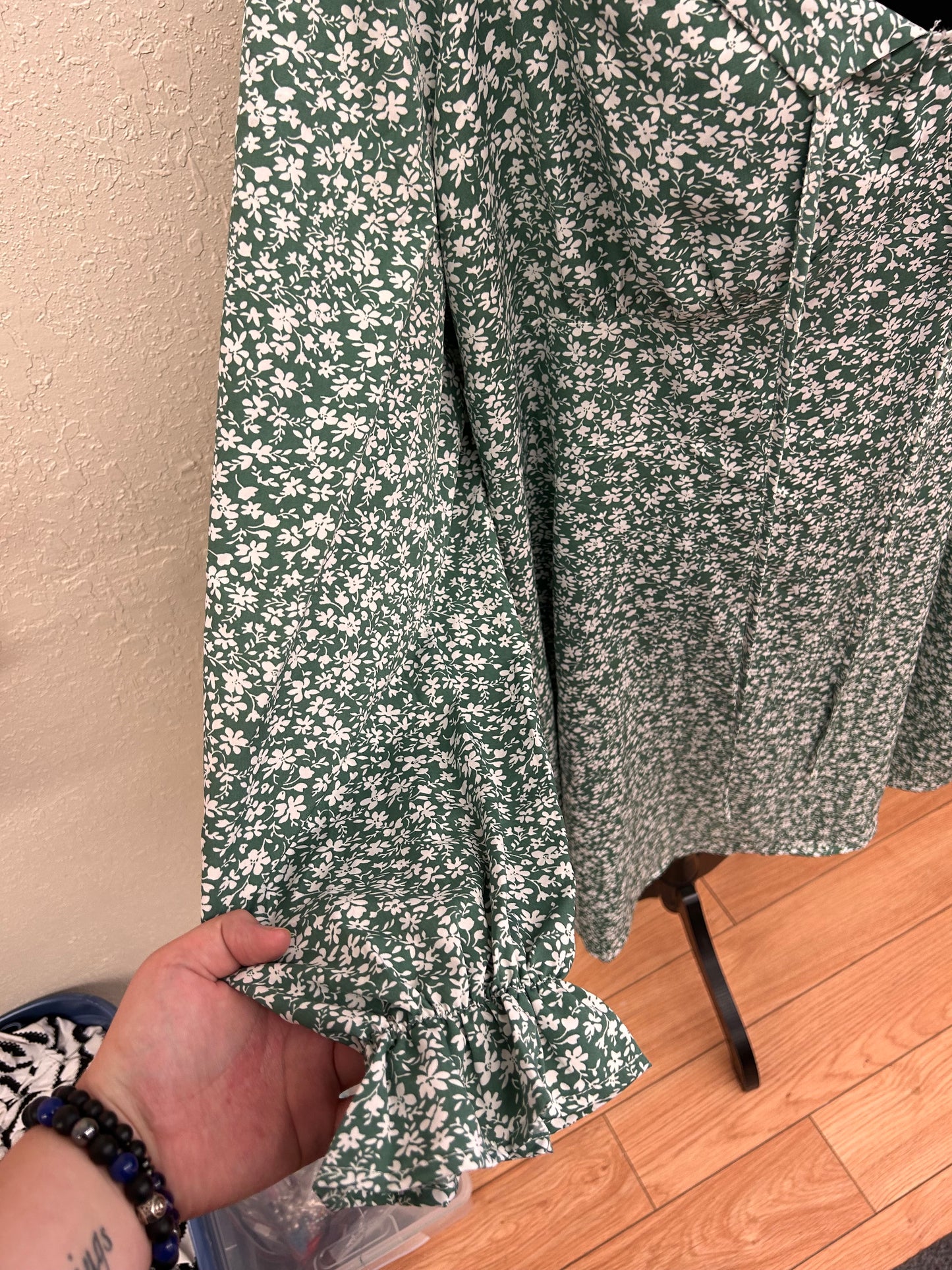 NEW blooming chic 20 green floral mini dress