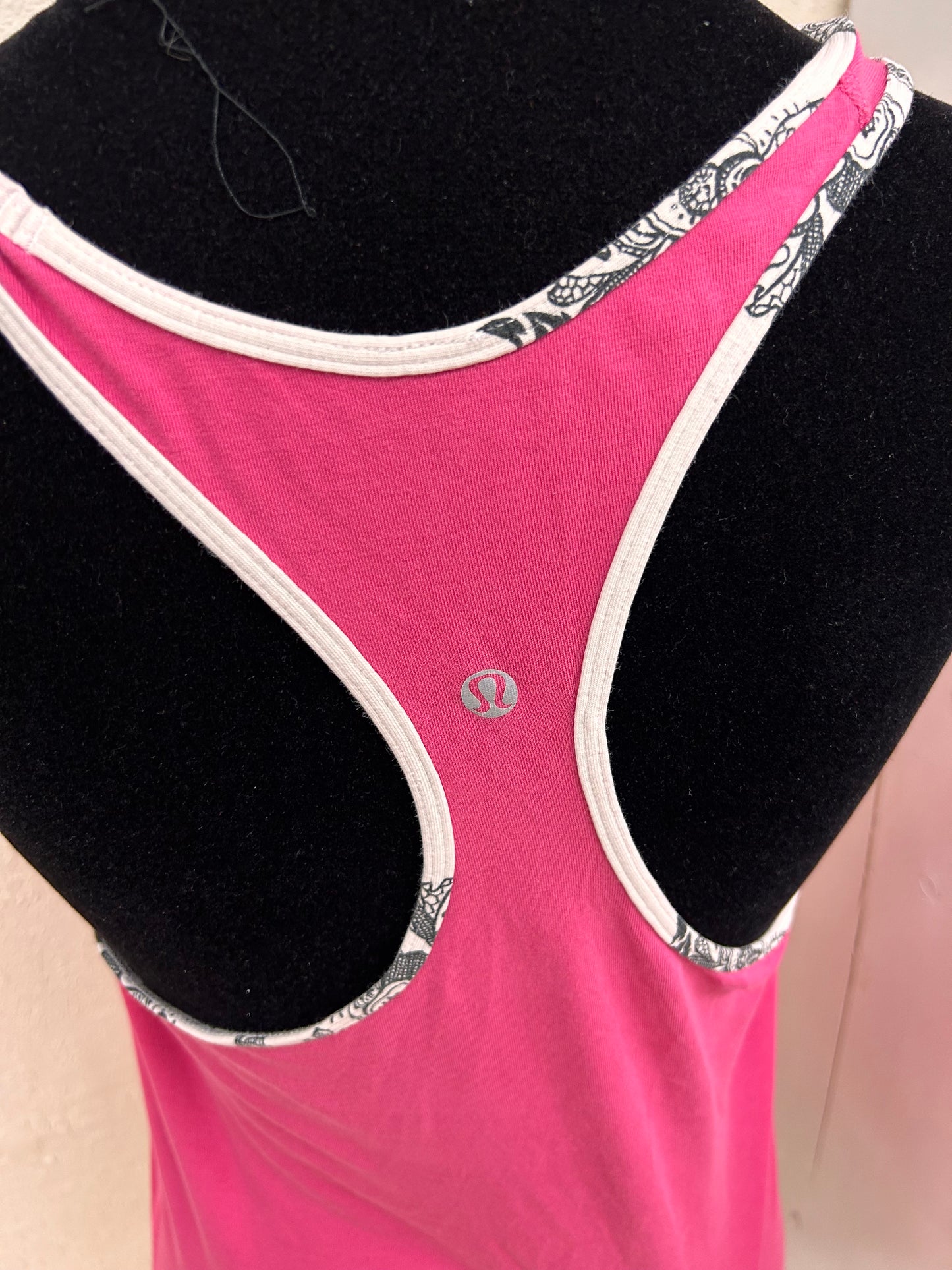 Lululemon medium pink tank top