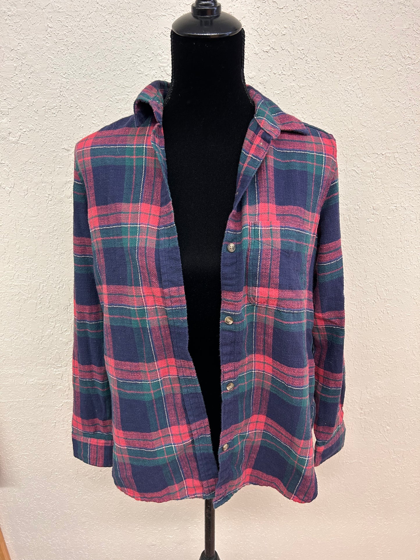 American eagle small red & blue flannel