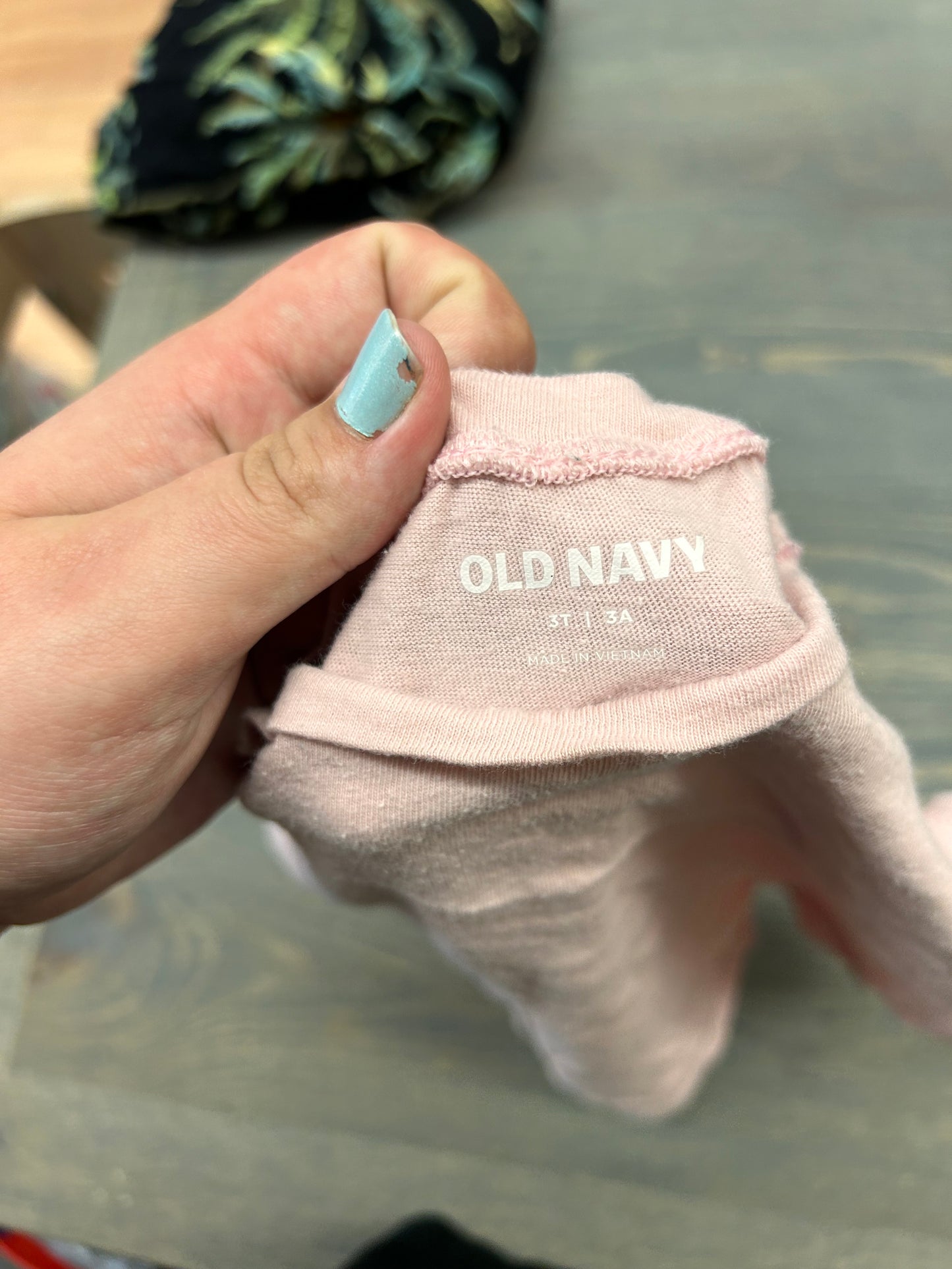 Old navy 3t pale pink T-shirt