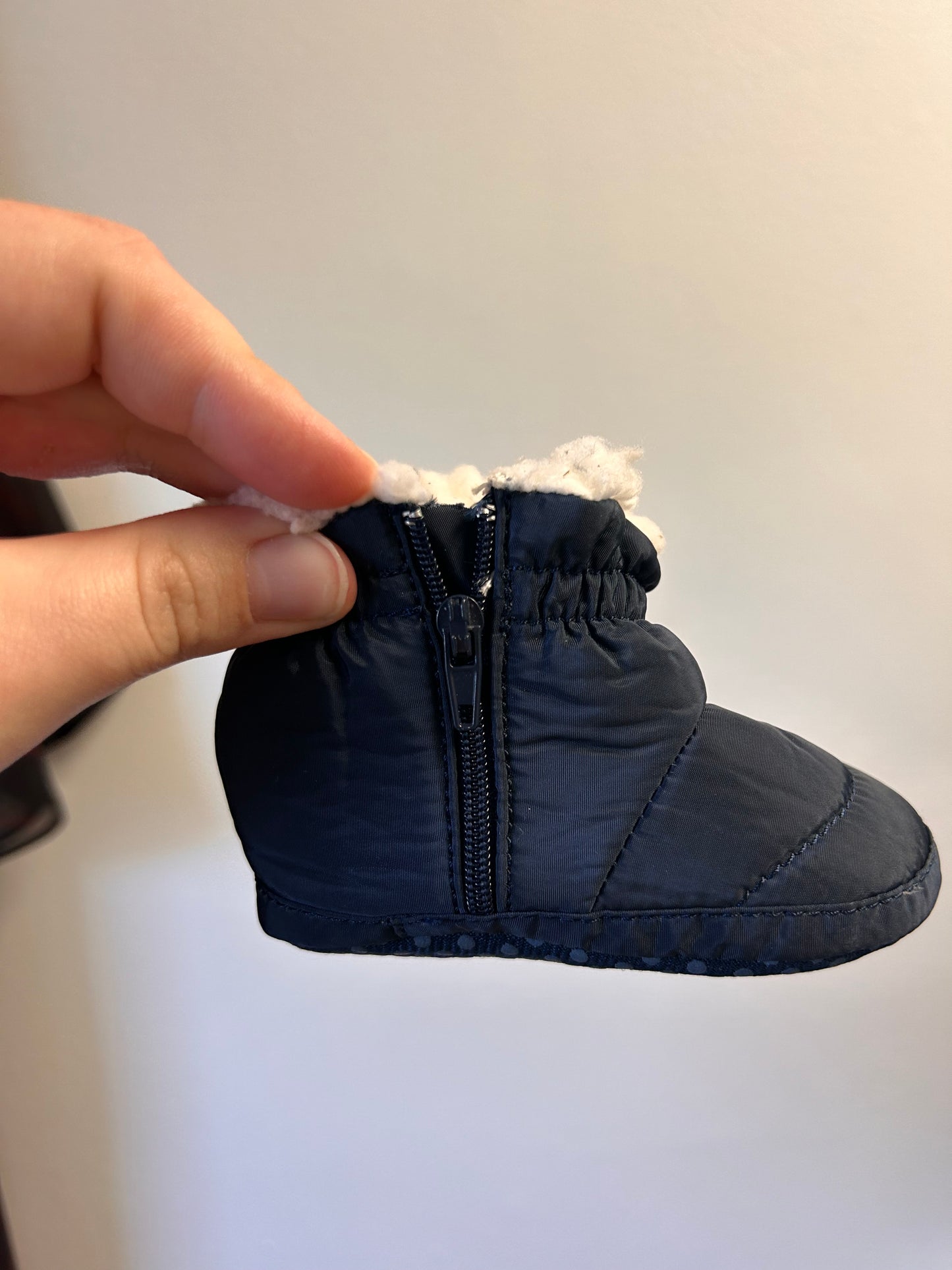 Joe fresh 12m Sherpa lined snow bootie