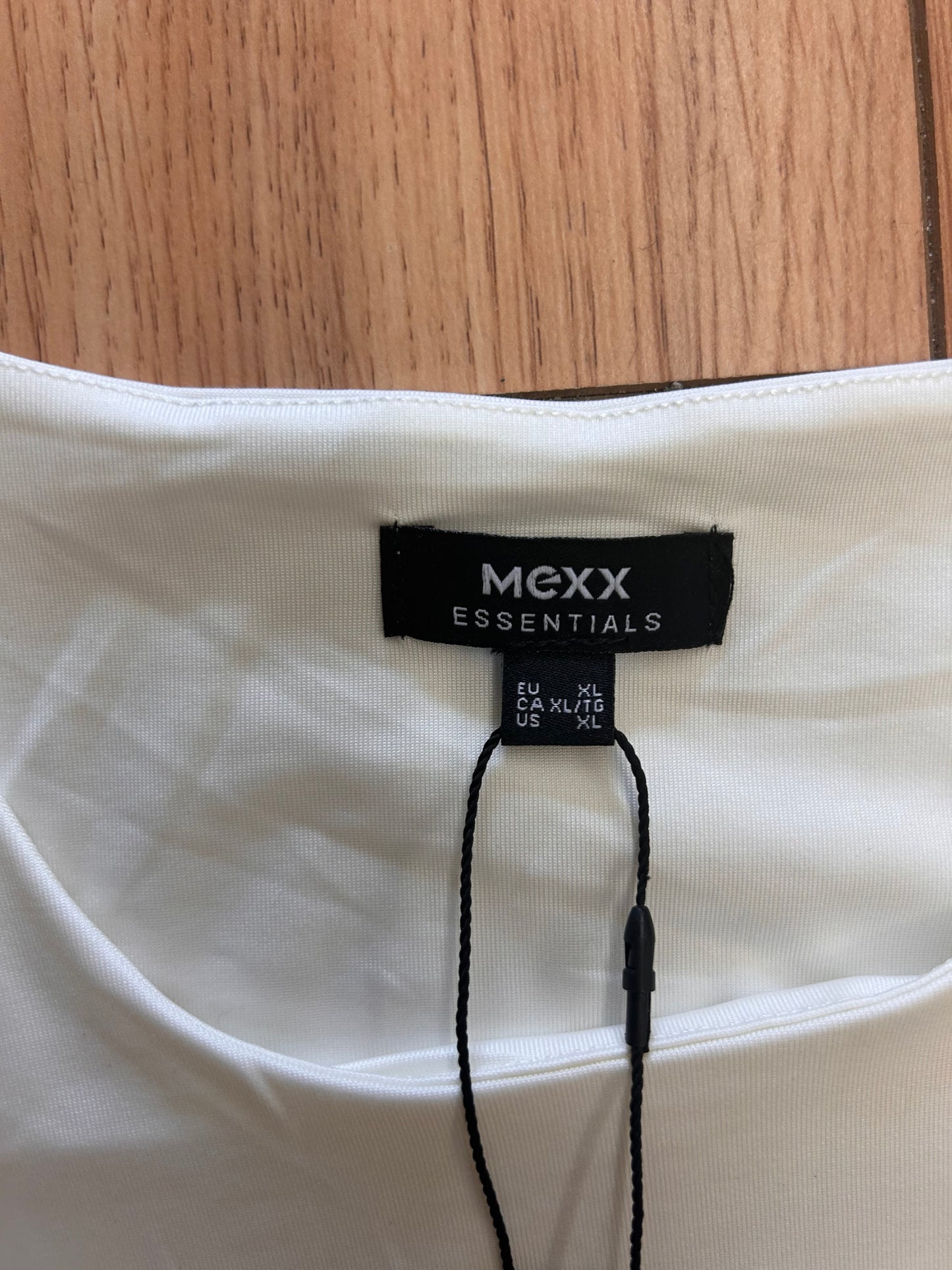 NEW Mexx xl white flutter sleeve bodysuit