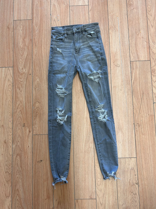 American eagle 0 grey distressed skinny jeans