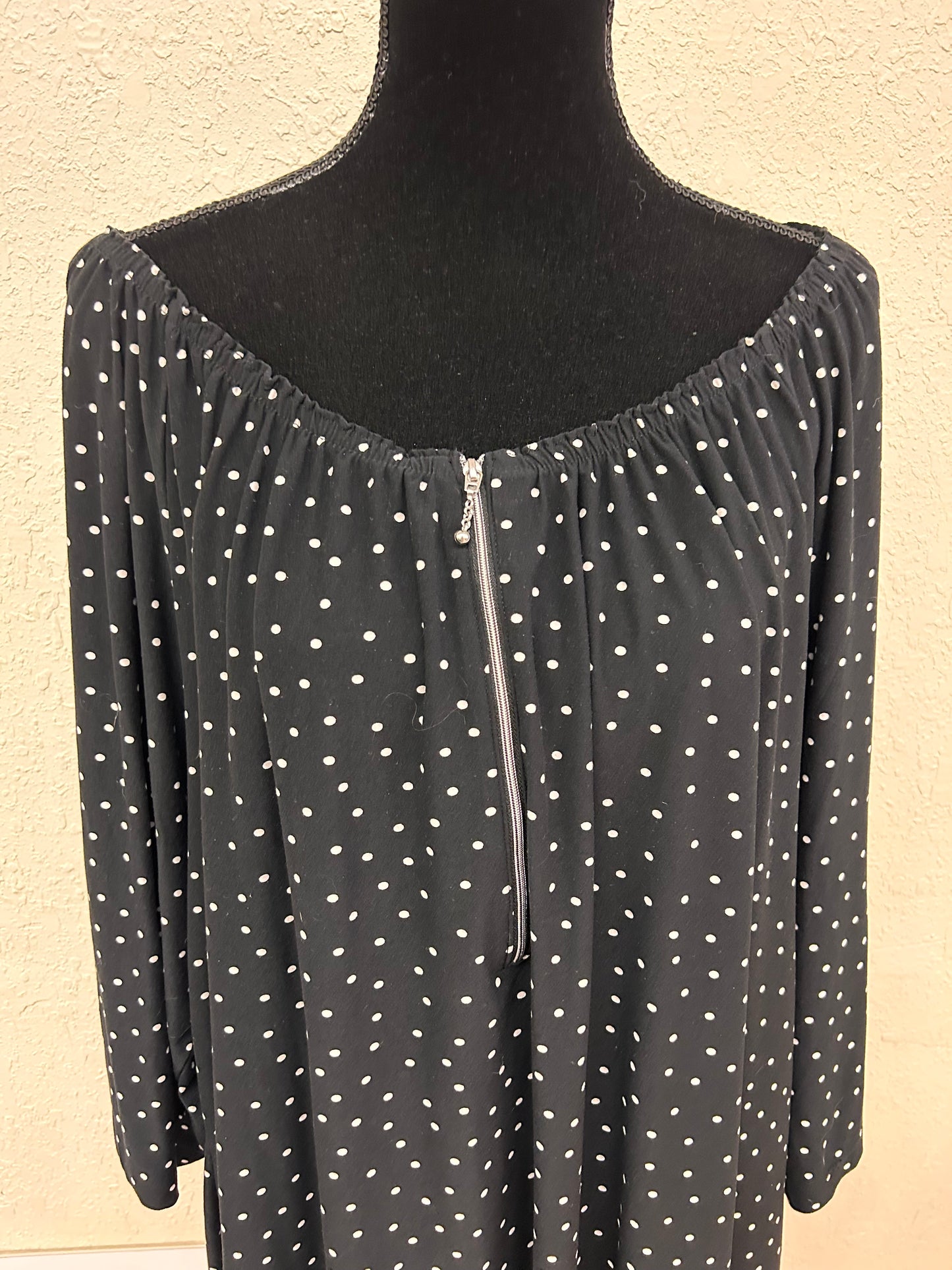 Catherine’s 3x black polka dot off shoulder blouse