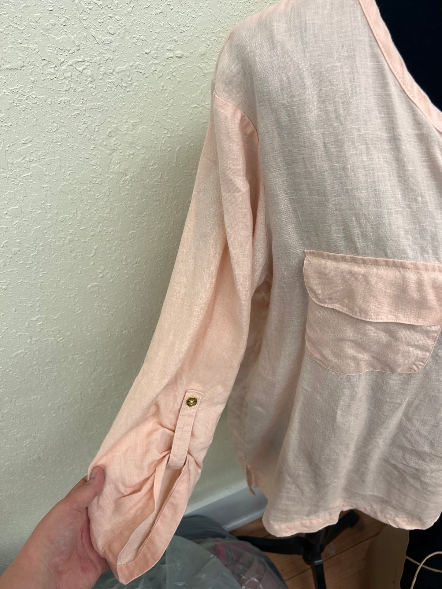 Ellen Tracy xl peach vneck blouse