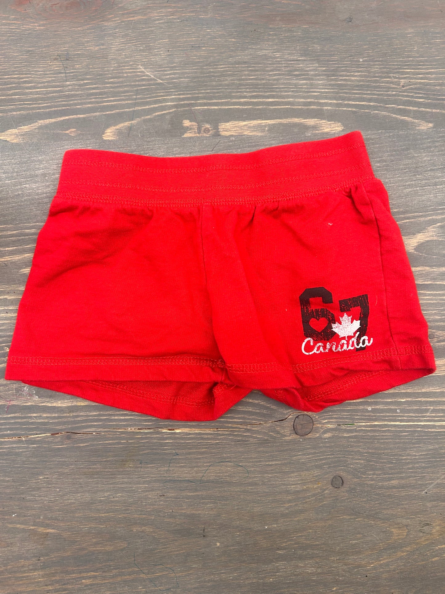 Canadian 4 red shorts