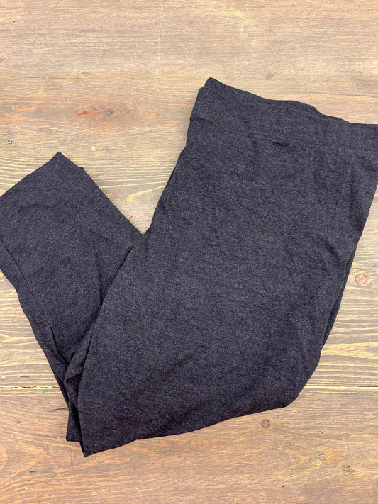 Old navy 3x navy blue Capri leggings