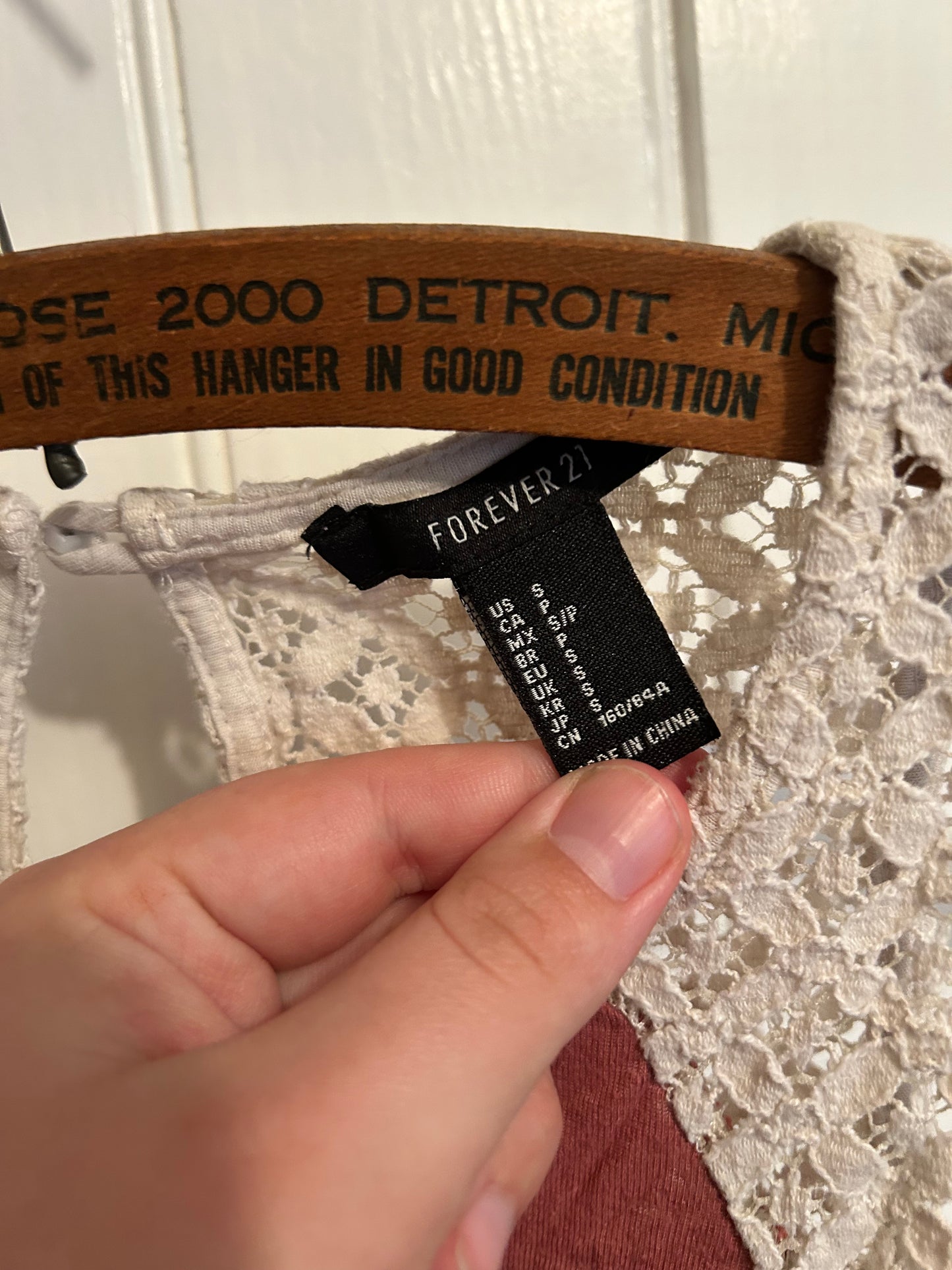 Forever 21 small pink lace tank top