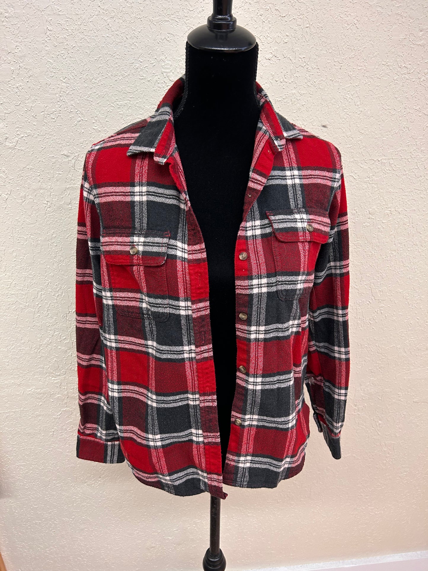 American eagle small red & grey flannel