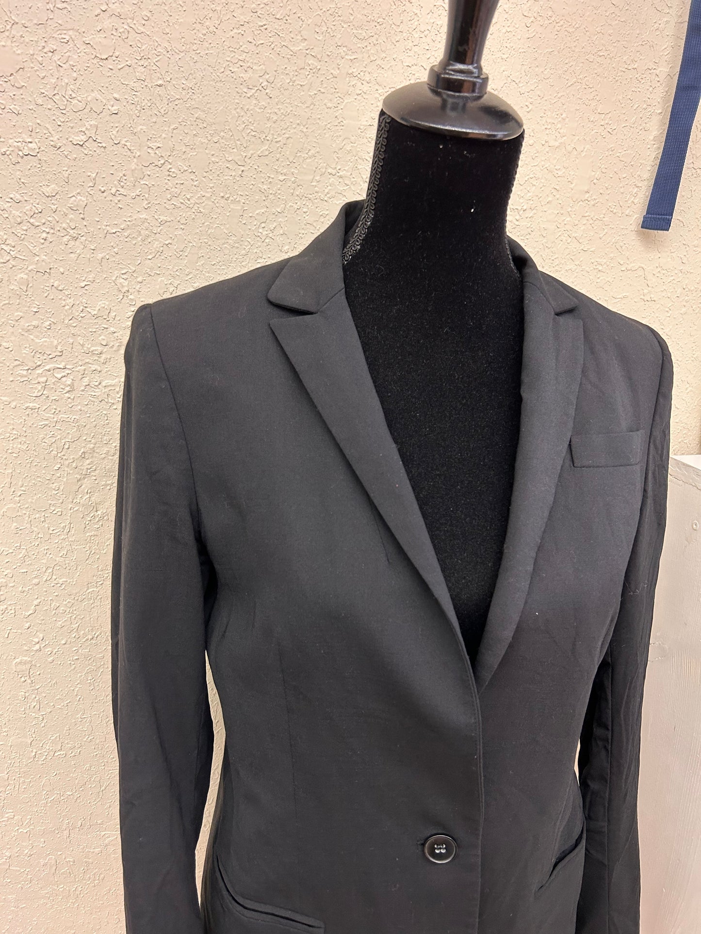 Club Monaco 6 black blazer jacket