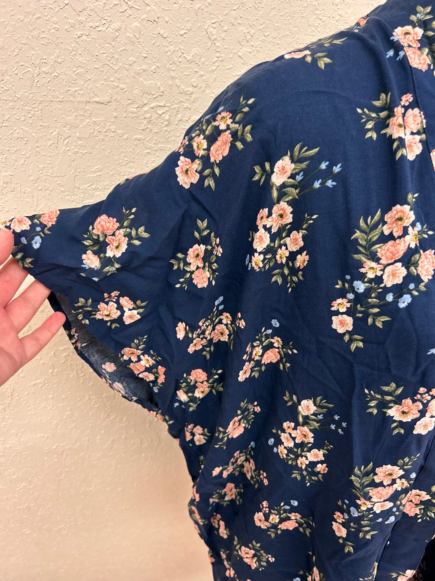 NEW Guilty one size blue floral kimono