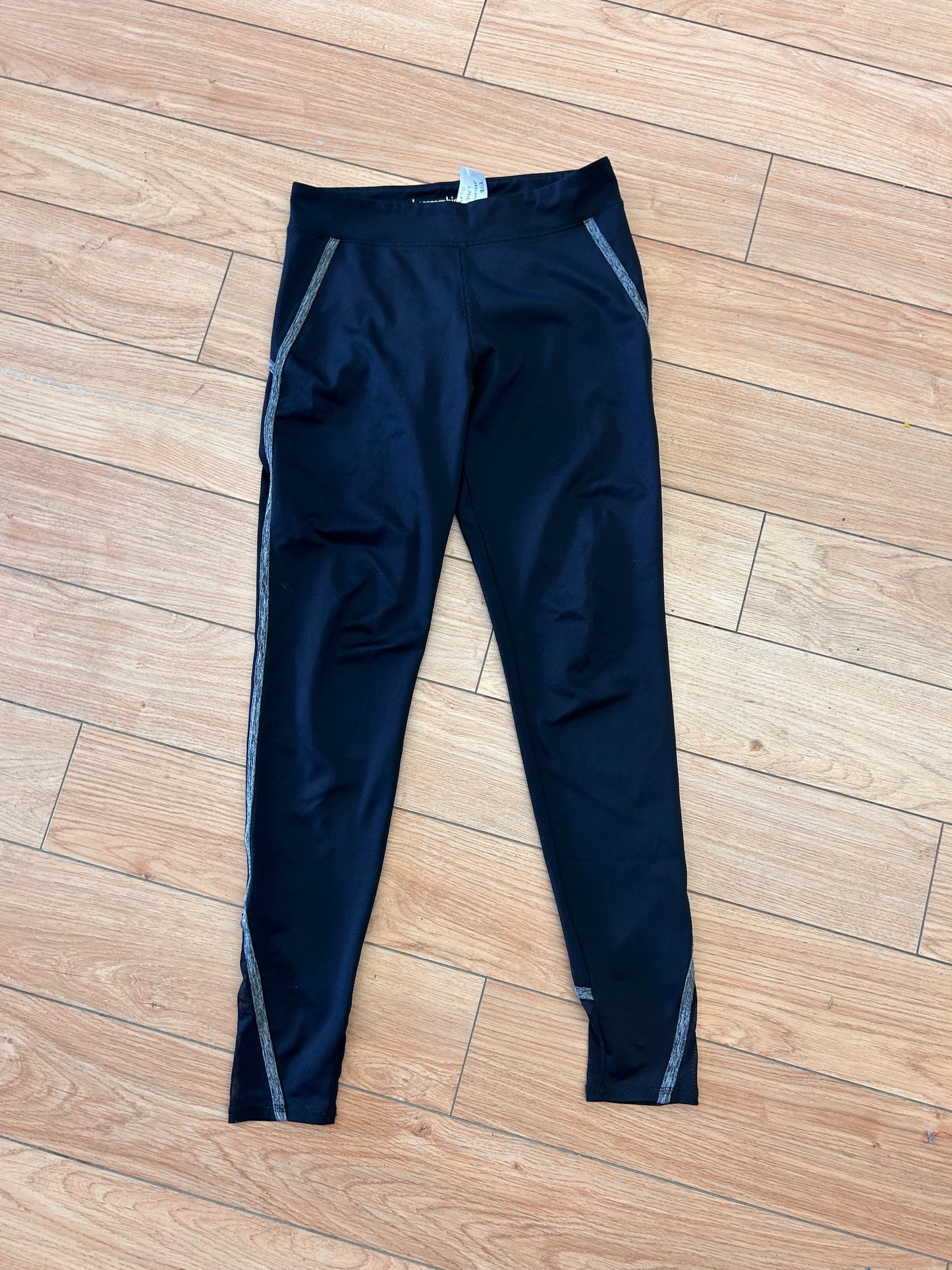 Abercrombie 16 black leggings