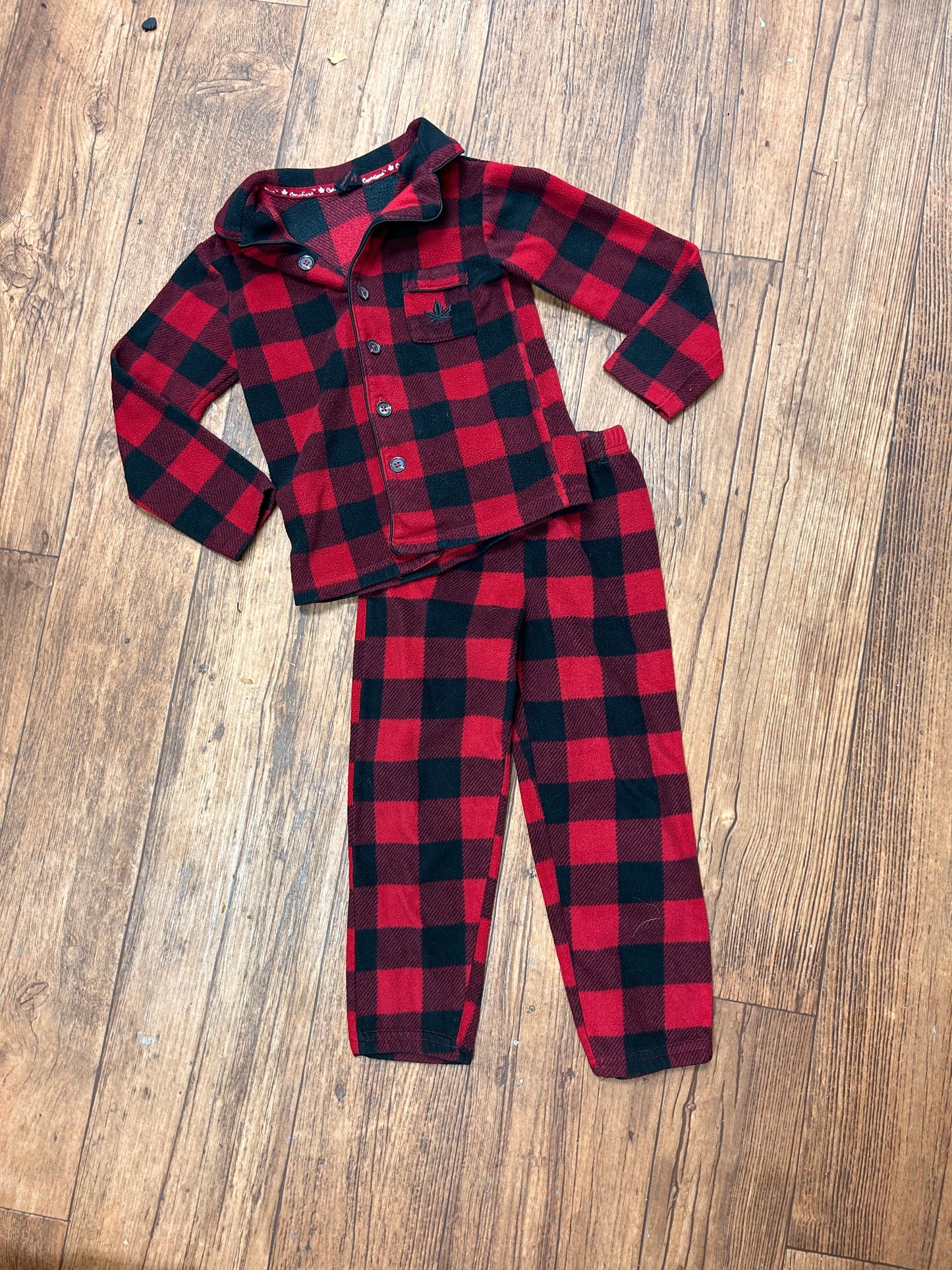 Canadiana 4/5 Fleece 2pc red and black plaid pj set