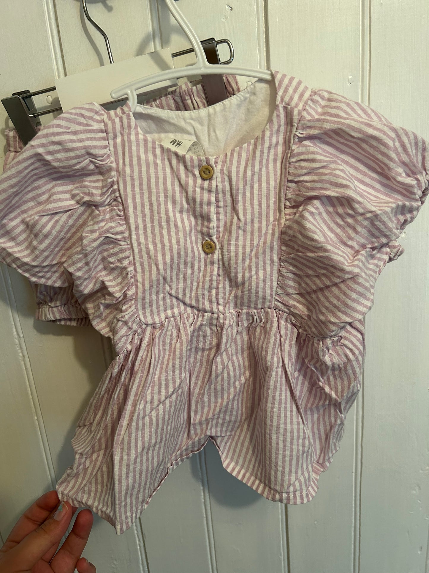 H&M 9/12m purple stripe floral set