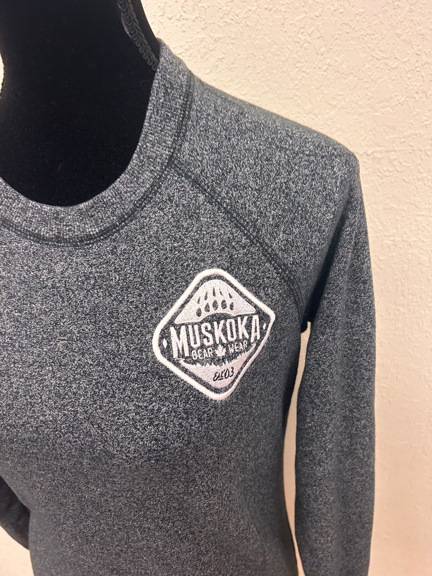 Muskoka xs grey pullover sweater