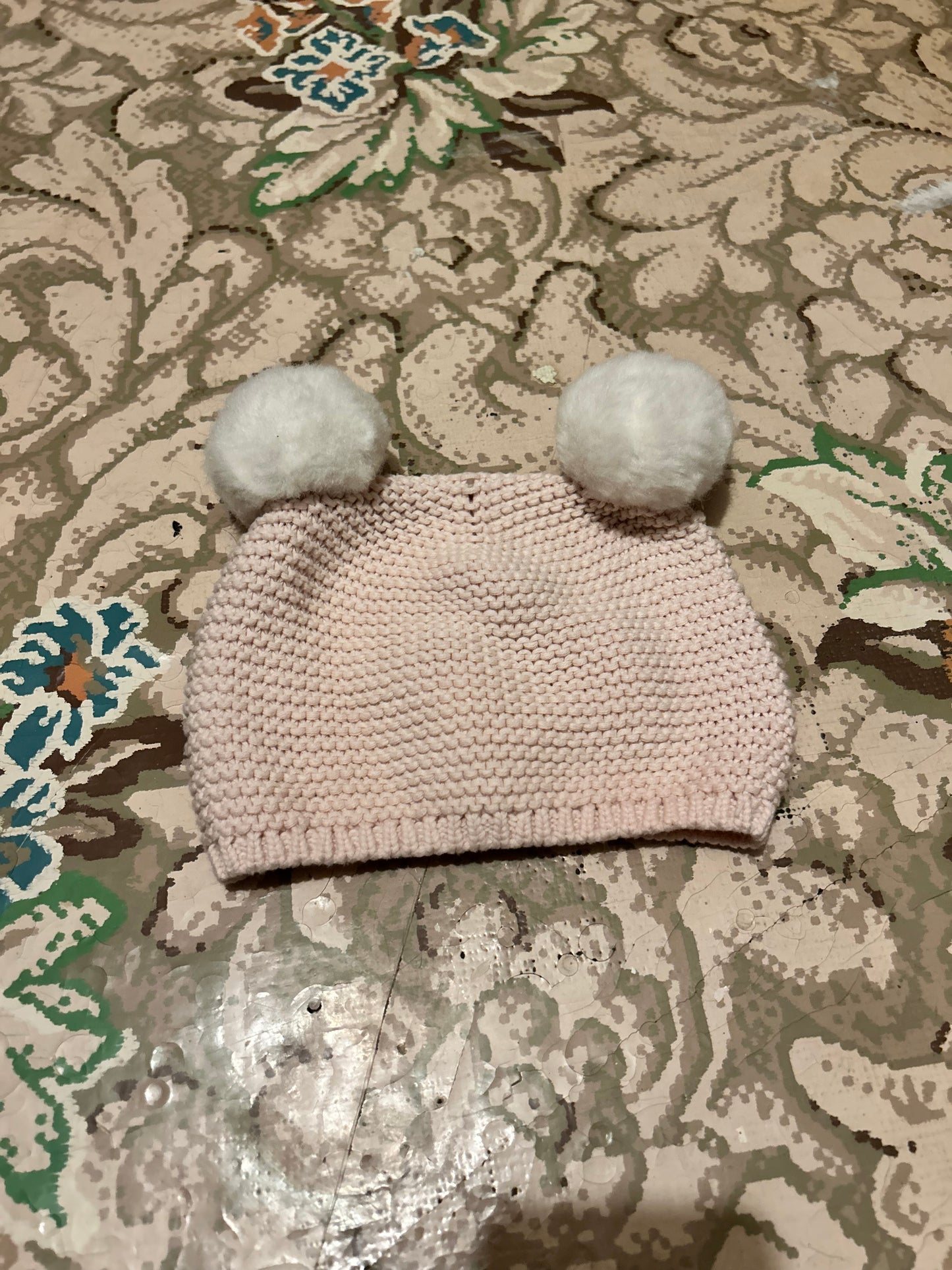 Gap 12/24m pink knit Pom hat