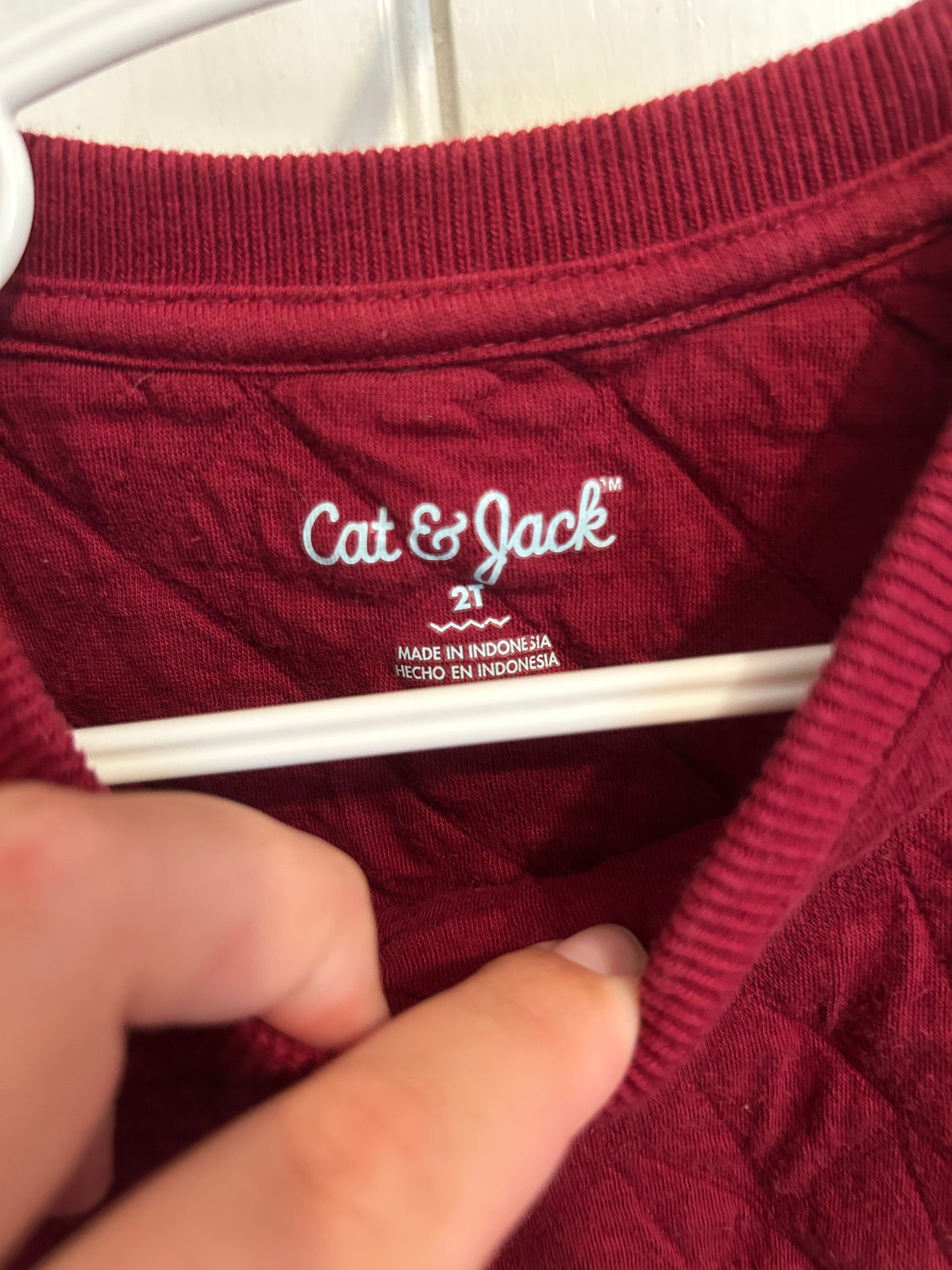 Cat & Jack 2t red quilted sweater