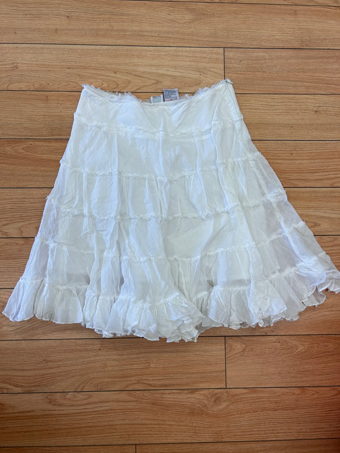 Suzy sheir large white linen ruffle a-line skirt