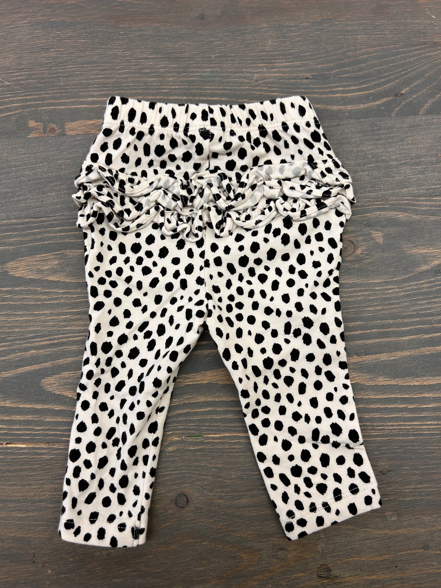 Old navy 3/6m black & white polka dot ruffle leggings