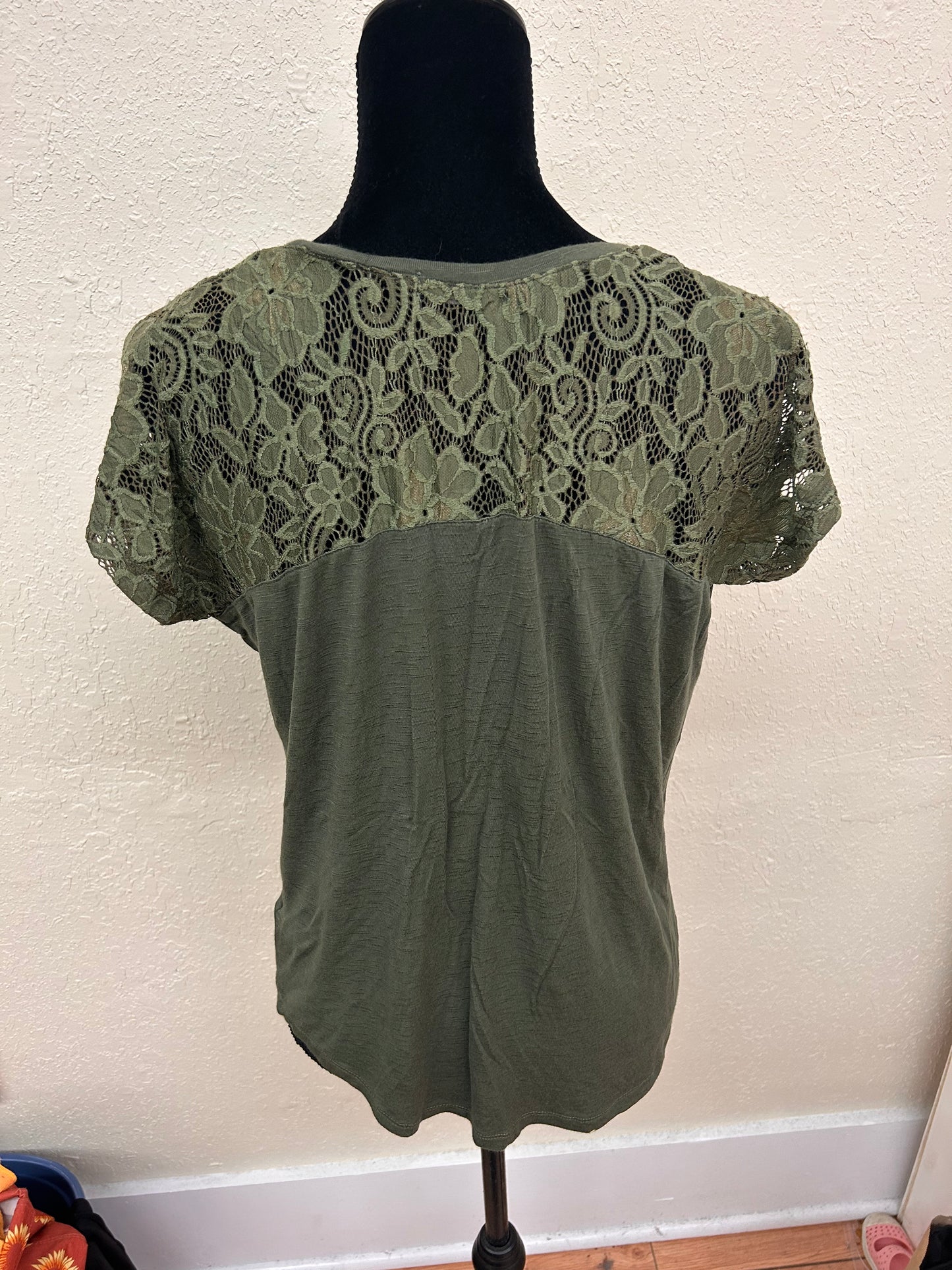 Guilty large green lace T-shirt