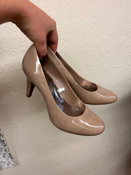 Merona 9 Nude heels