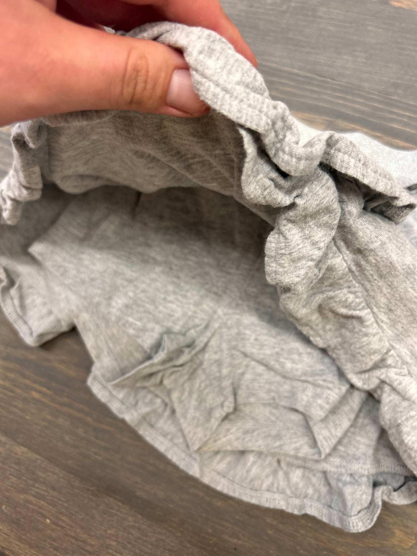 Carters 4t grey ruffle skort