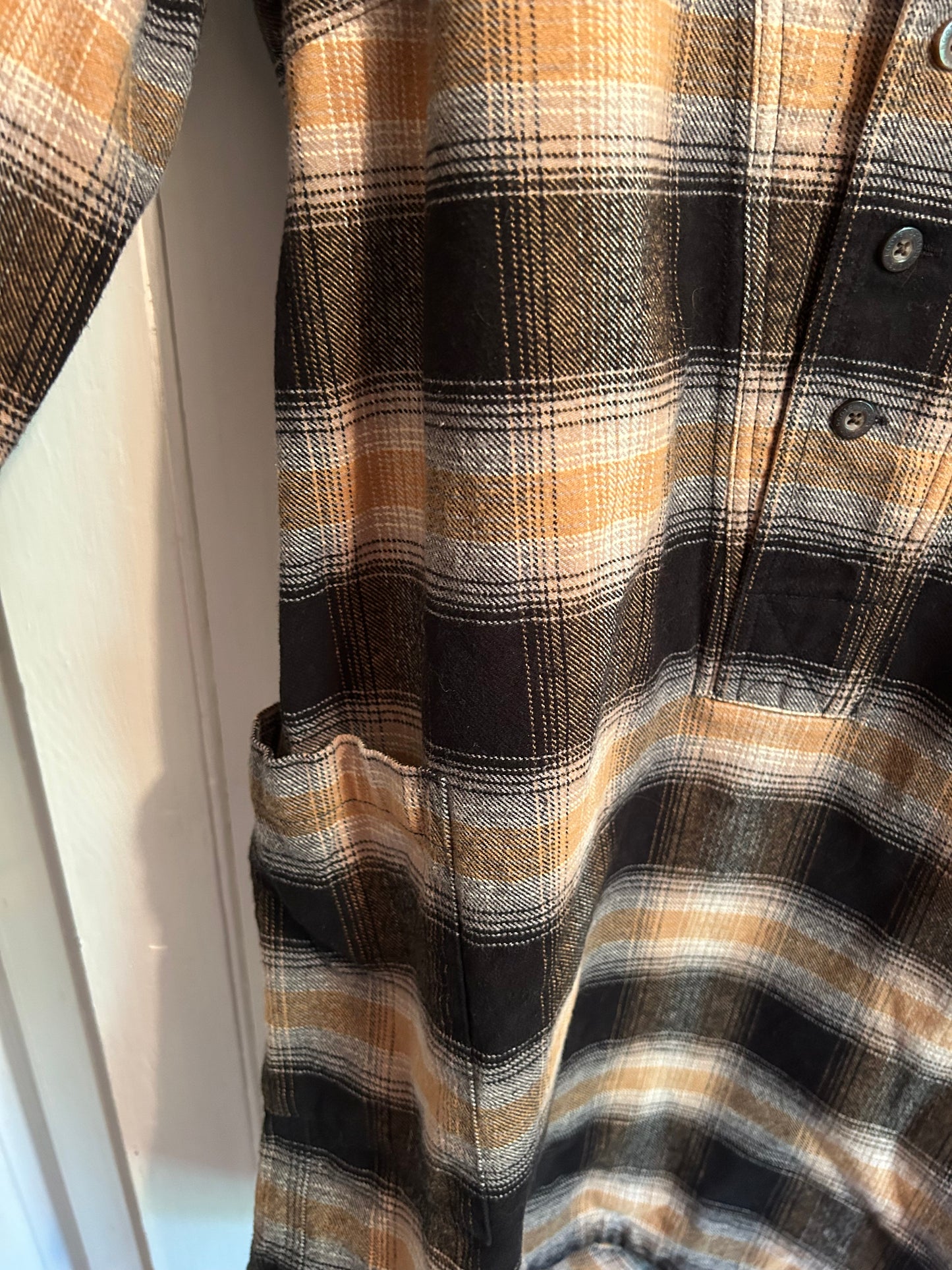 Roots medium brown & black plaid tunic