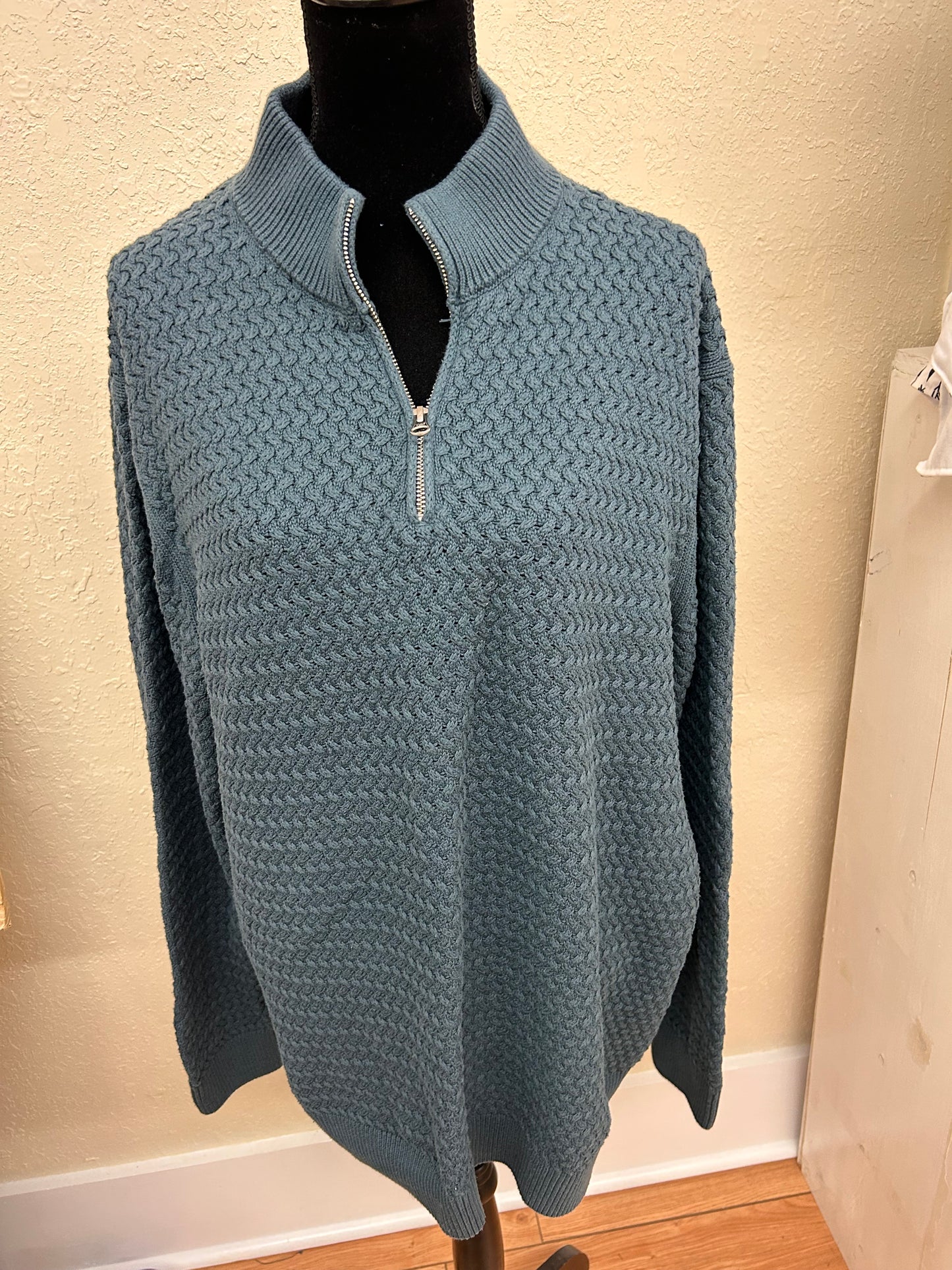 Denver Hayes 3X blue knit sweater