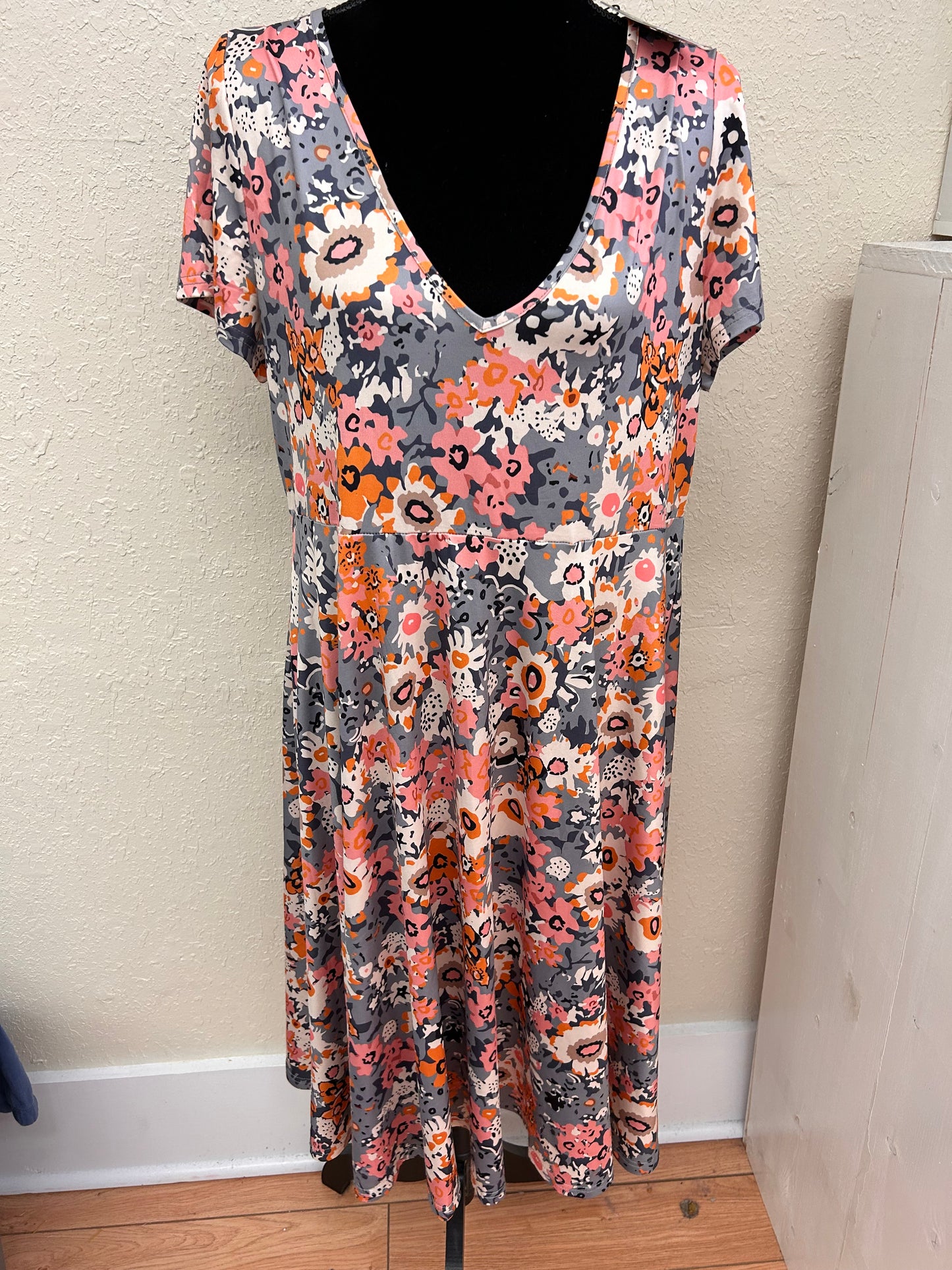 NEW noracora Xxl pink & orange floral dress