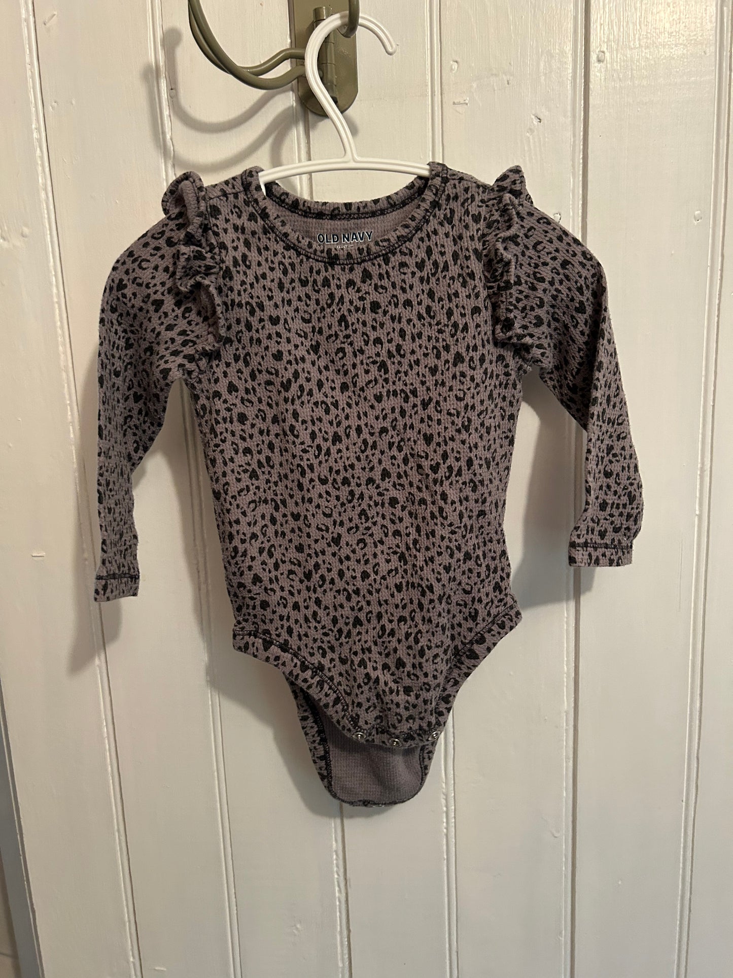 Old navy 12/18m grey cheetah onesie