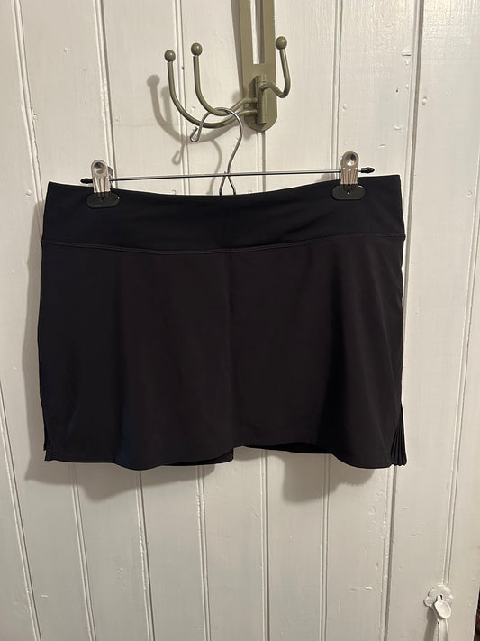 Lululemon 10 black skort
