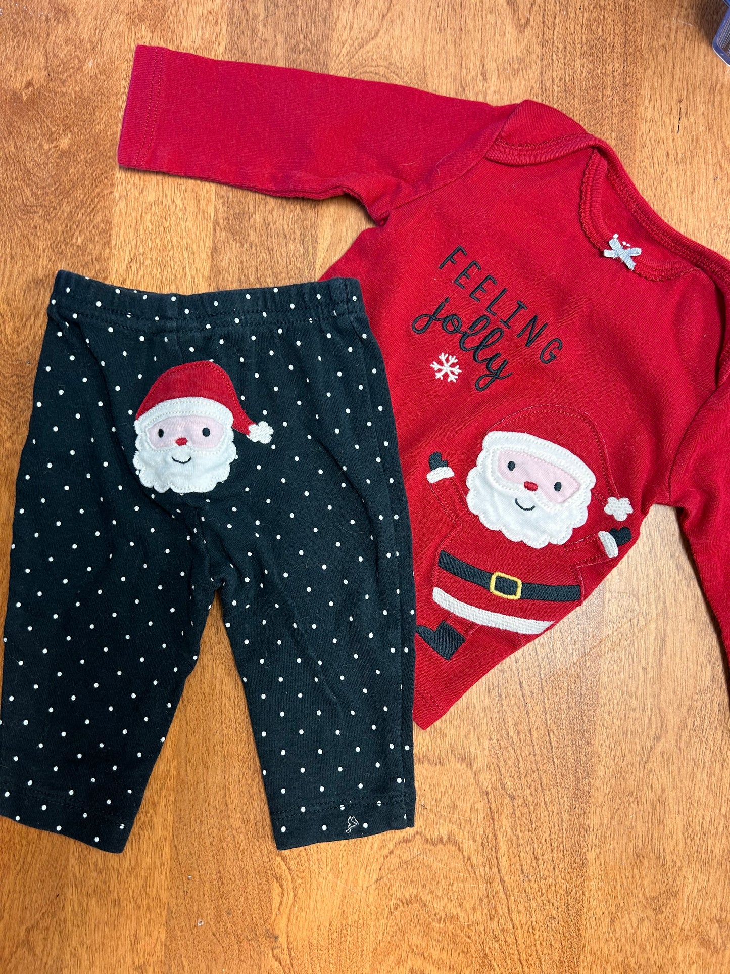 Carters 0/3m 2pc santa outfit