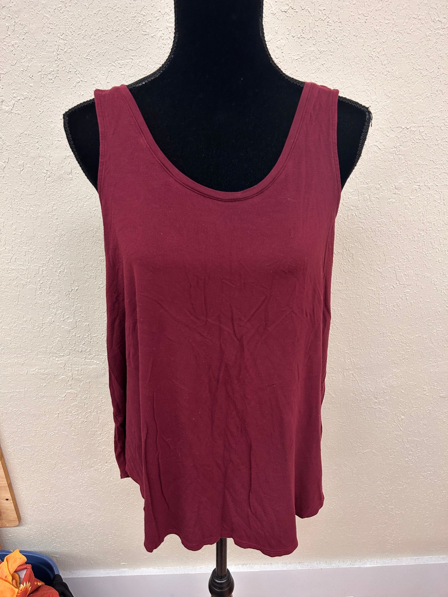 Old navy medium red tank