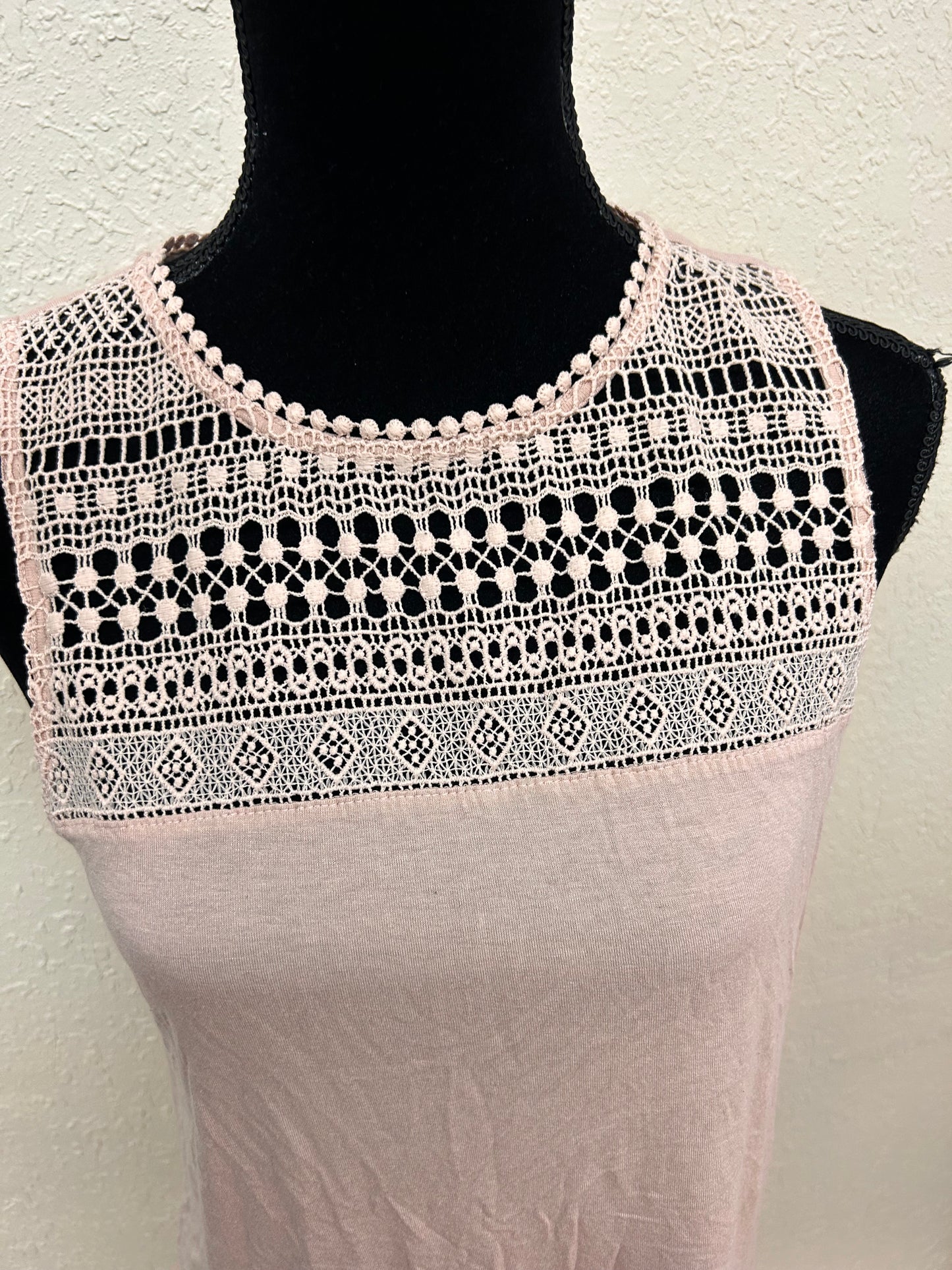 H&M medium pink crochet blouse