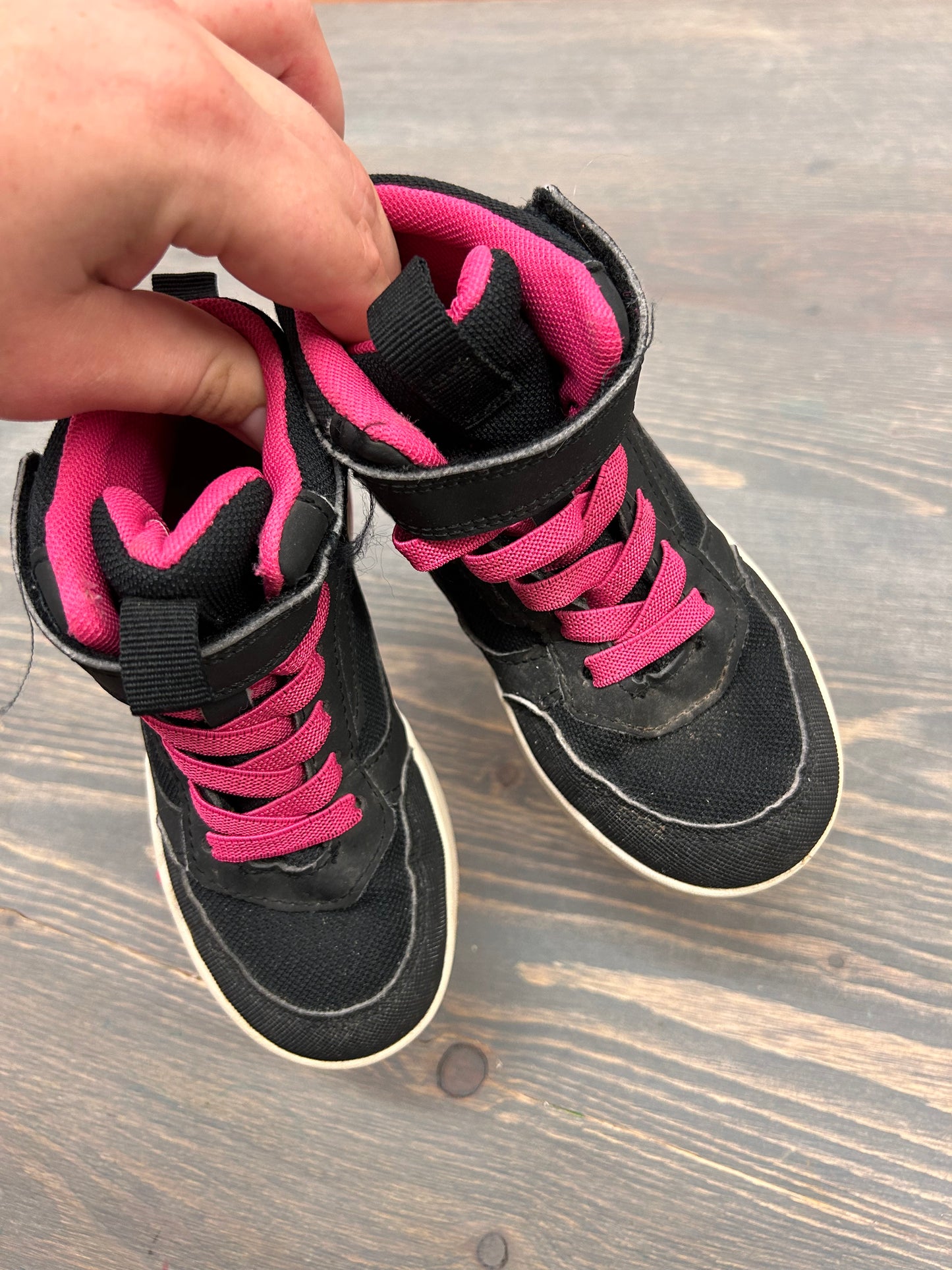 H&M 9.5 black & pink high top sneakers