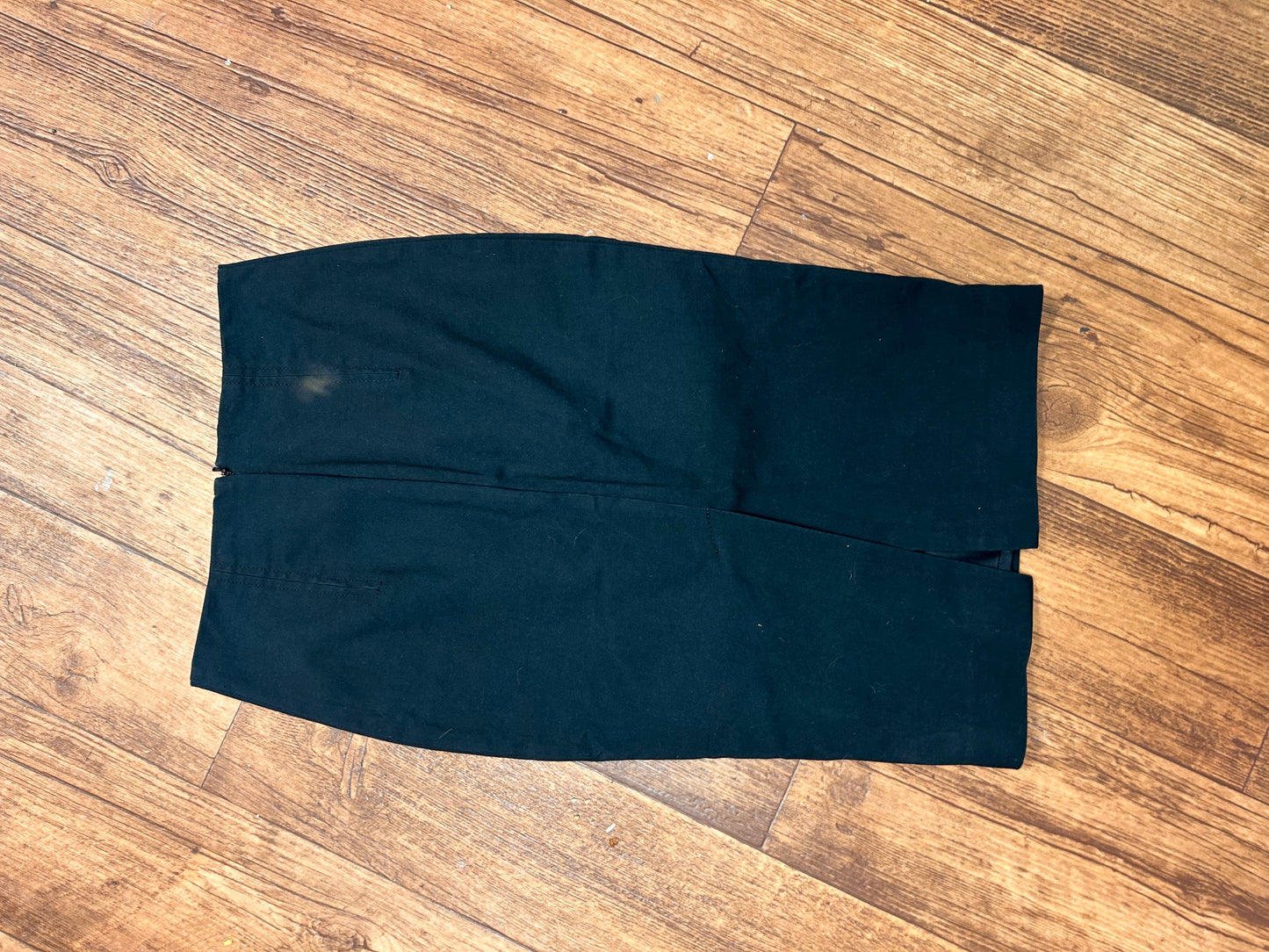 Guess by Marciano size 0 black pencil skirt