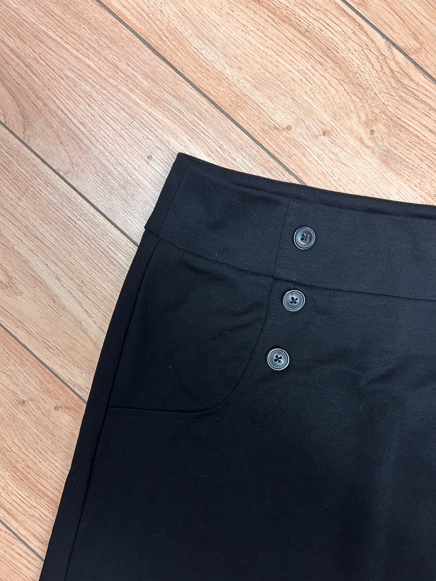 Reitmans 10 petite black skirt