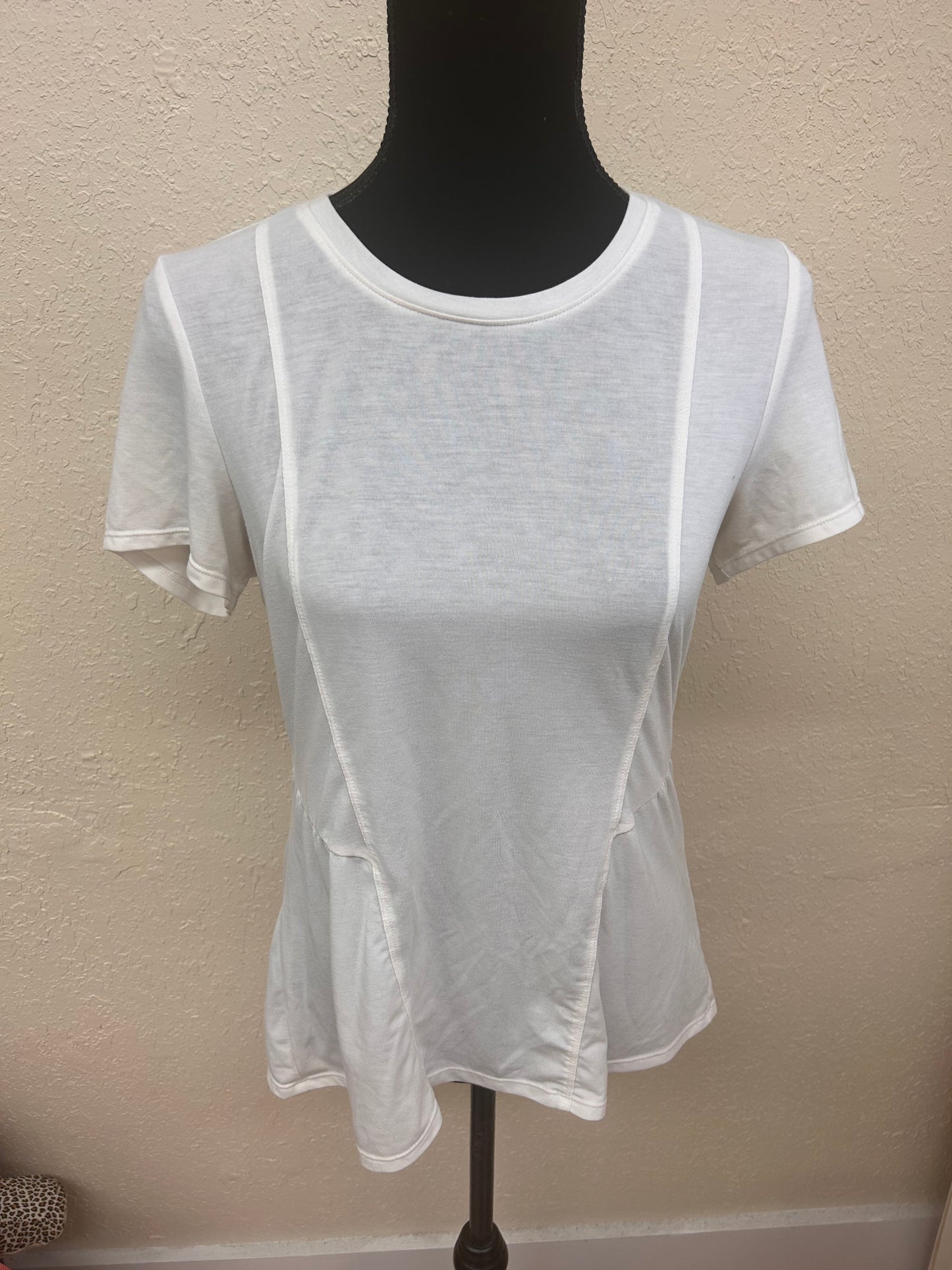 MPG medium white peplum top